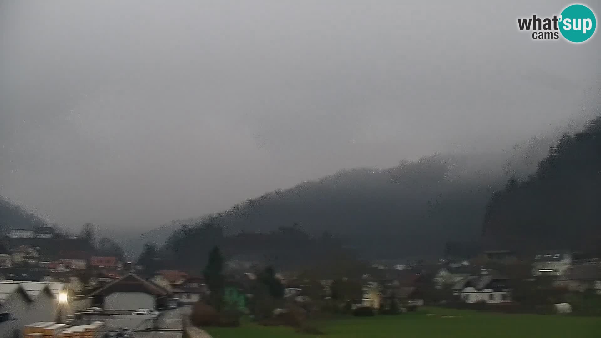 Web kamera uživo Polhov Gradec – Slovenija