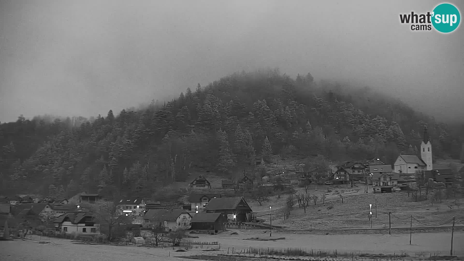 Live Webcam Polhov Gradec – Slovenia