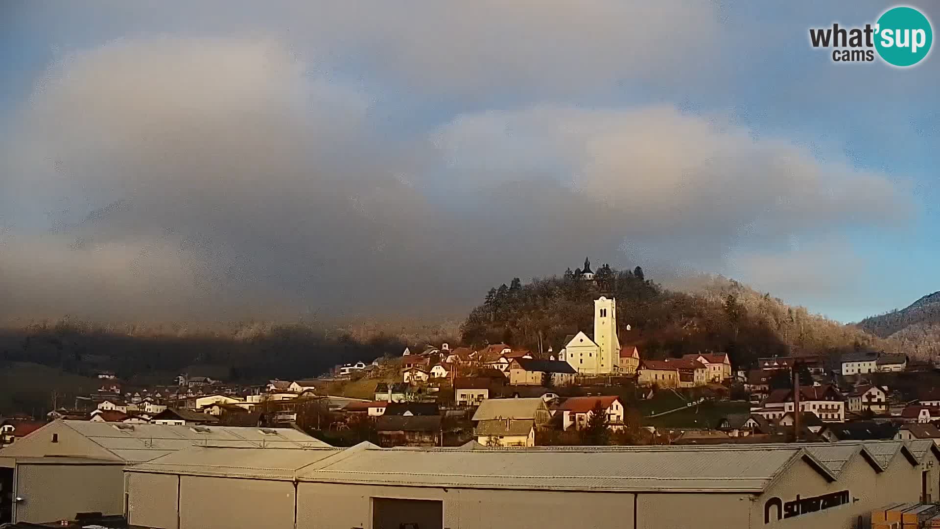 Spletna kamera Polhov Gradec