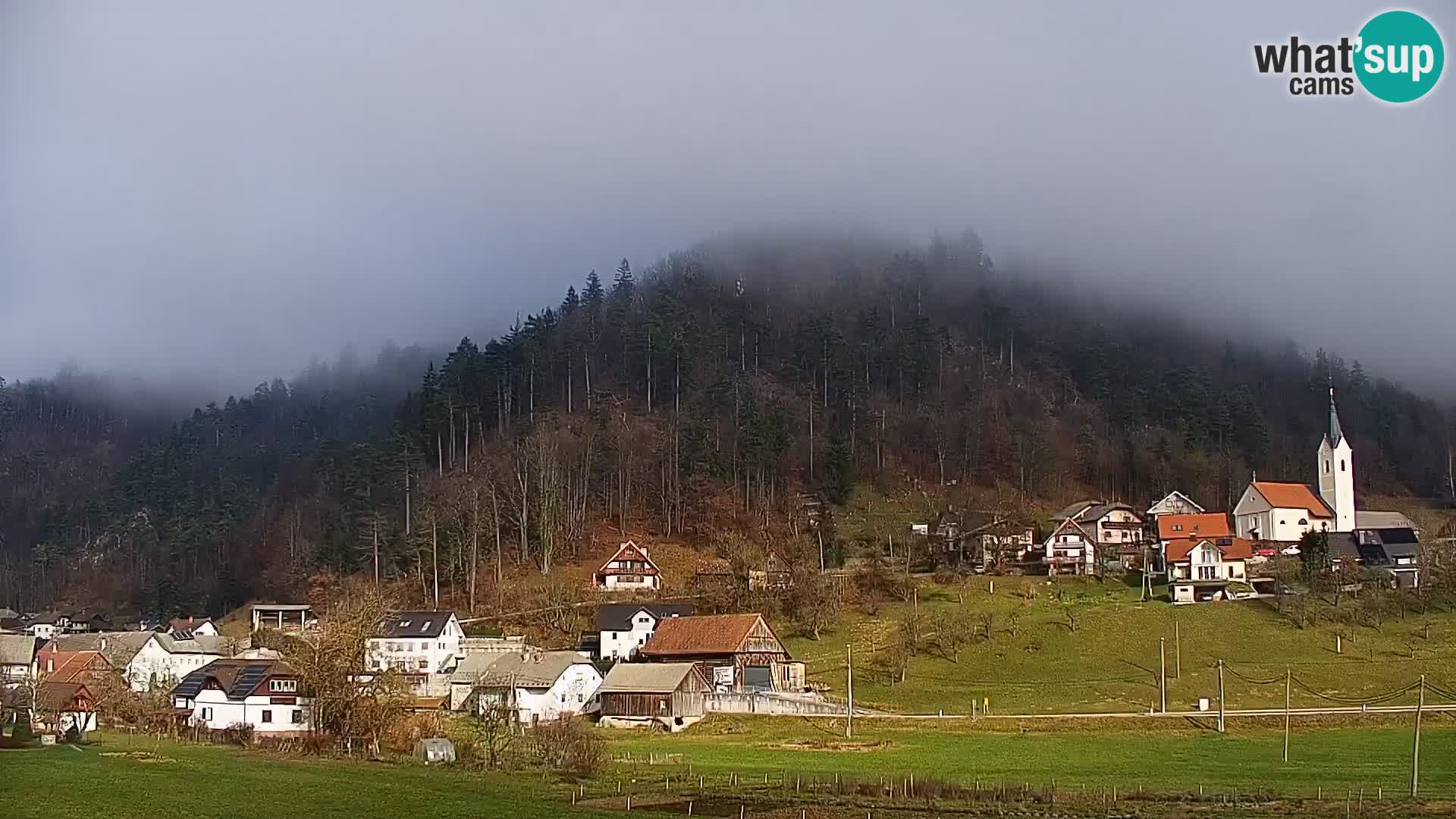 Spletna kamera Polhov Gradec