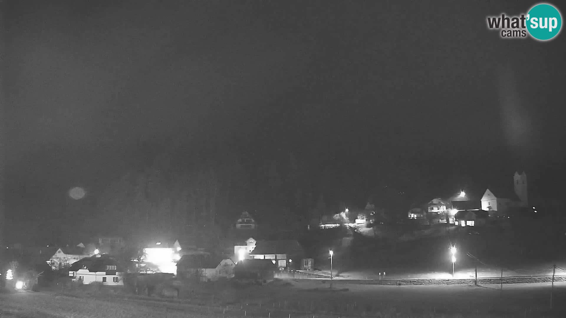 Web kamera uživo Polhov Gradec – Slovenija