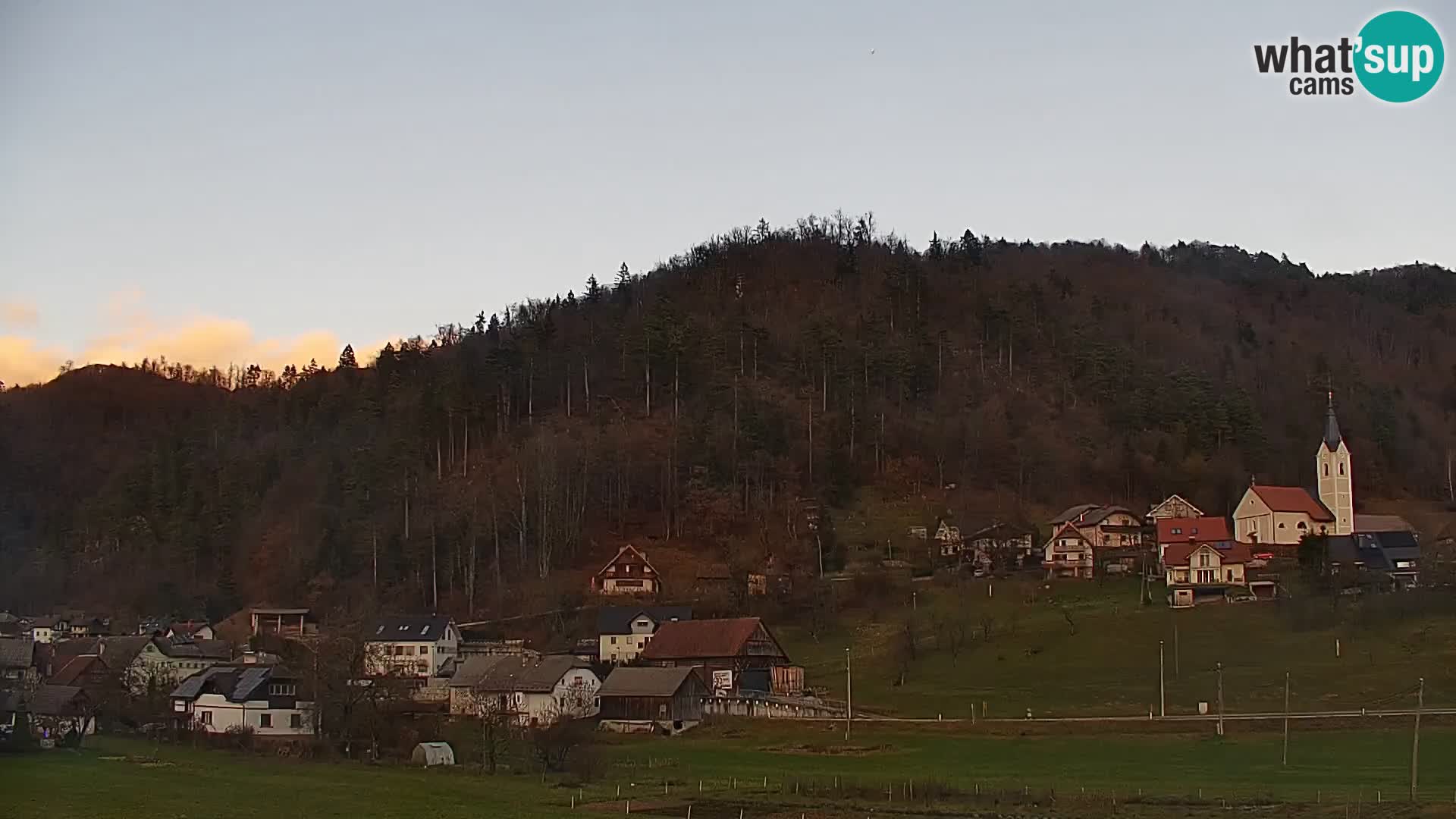 Live Webcam Polhov Gradec – Slovenia