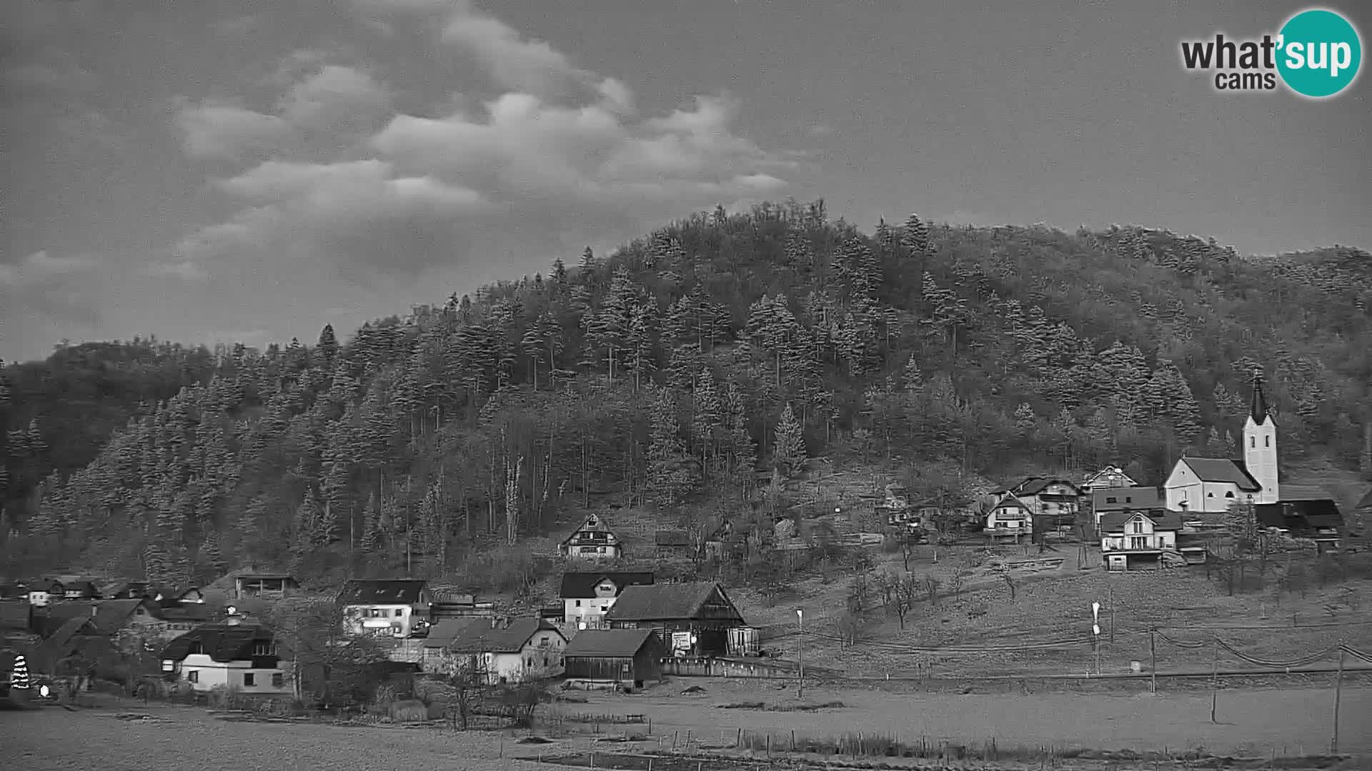 Live Webcam Polhov Gradec – Slovenia