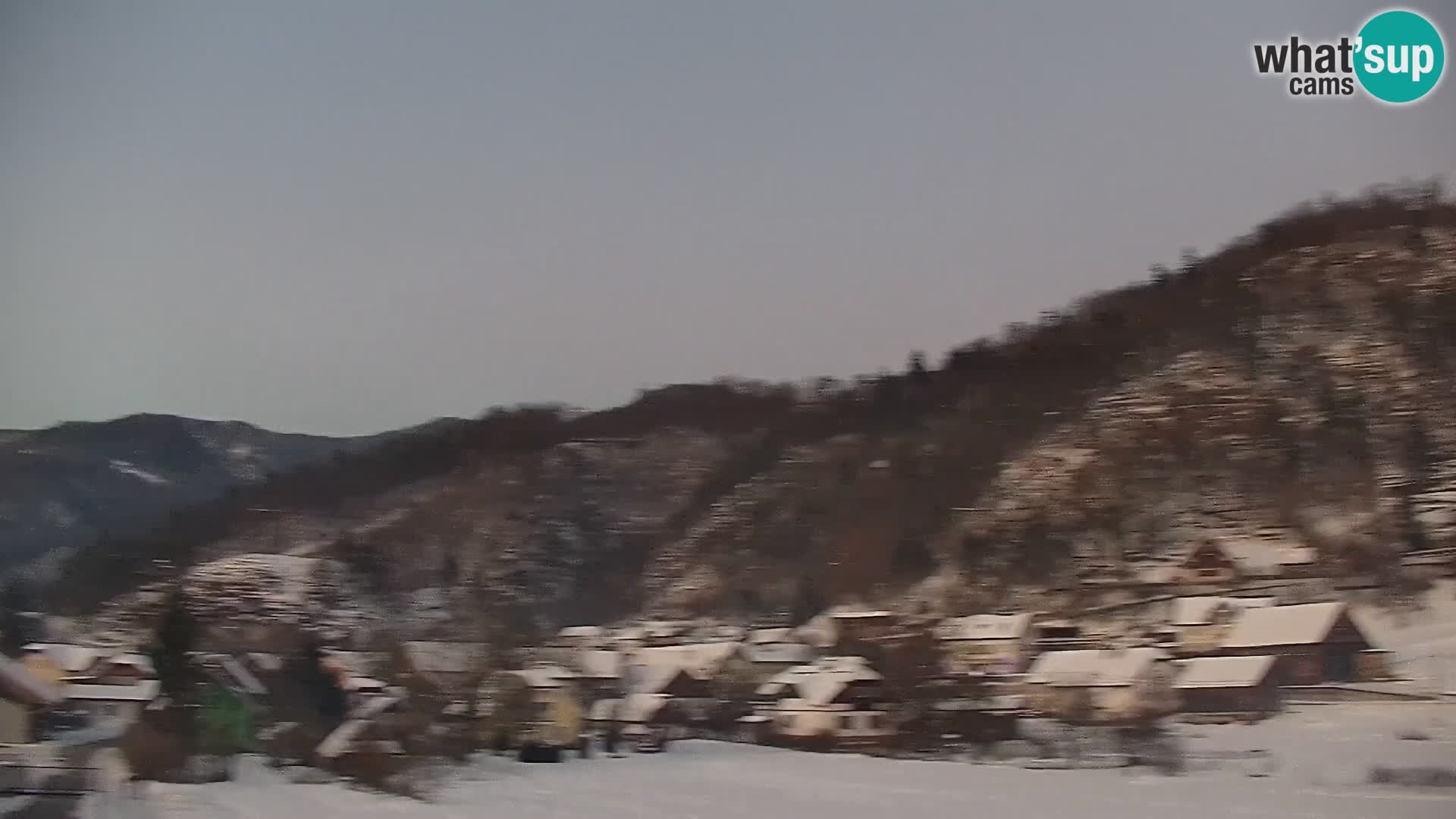 Web kamera uživo Polhov Gradec – Slovenija