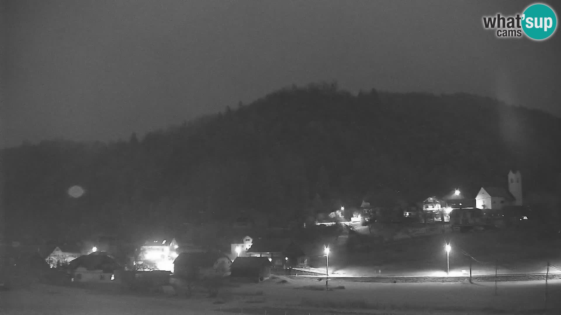 Web kamera uživo Polhov Gradec – Slovenija