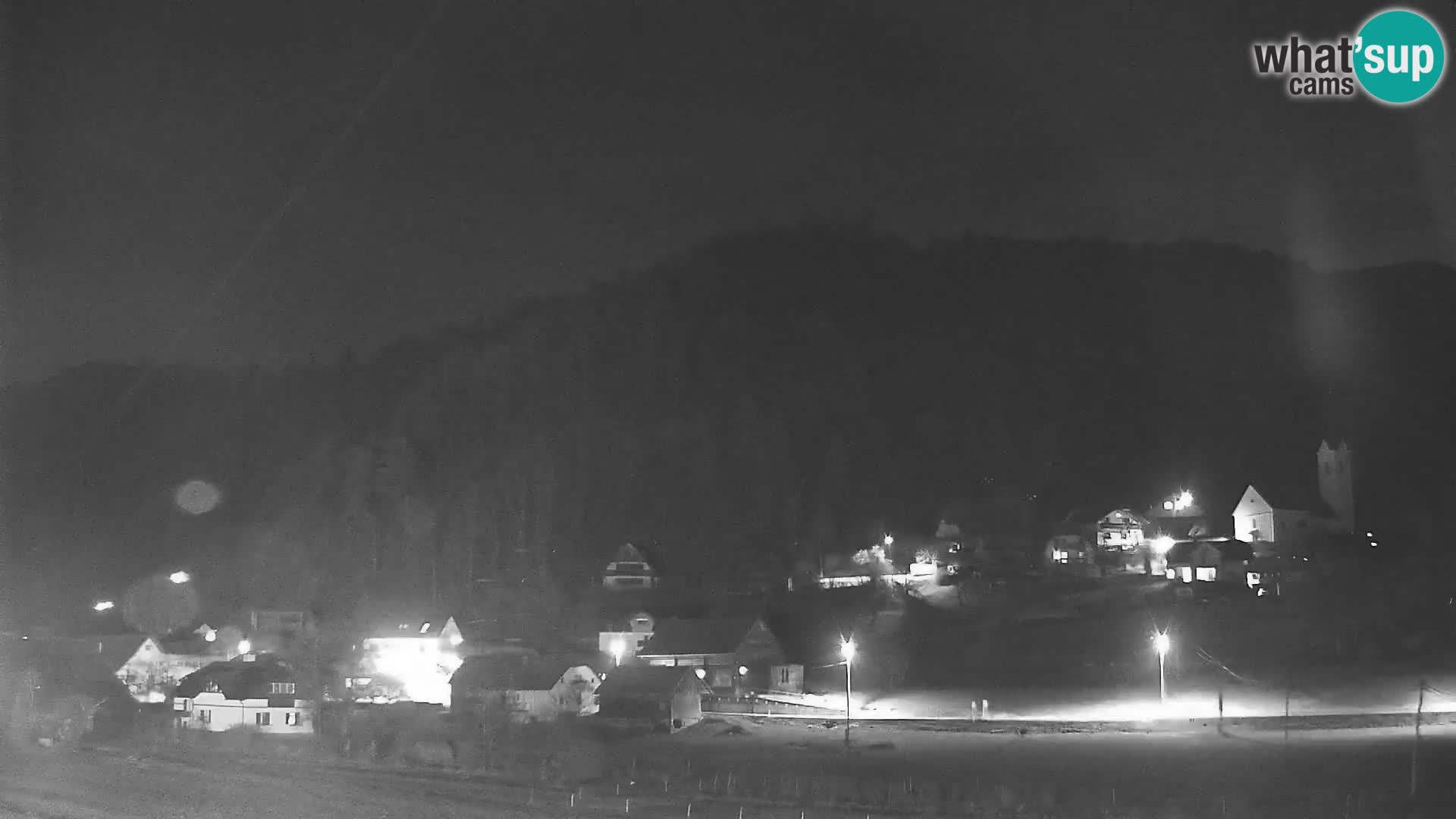 Spletna kamera Polhov Gradec