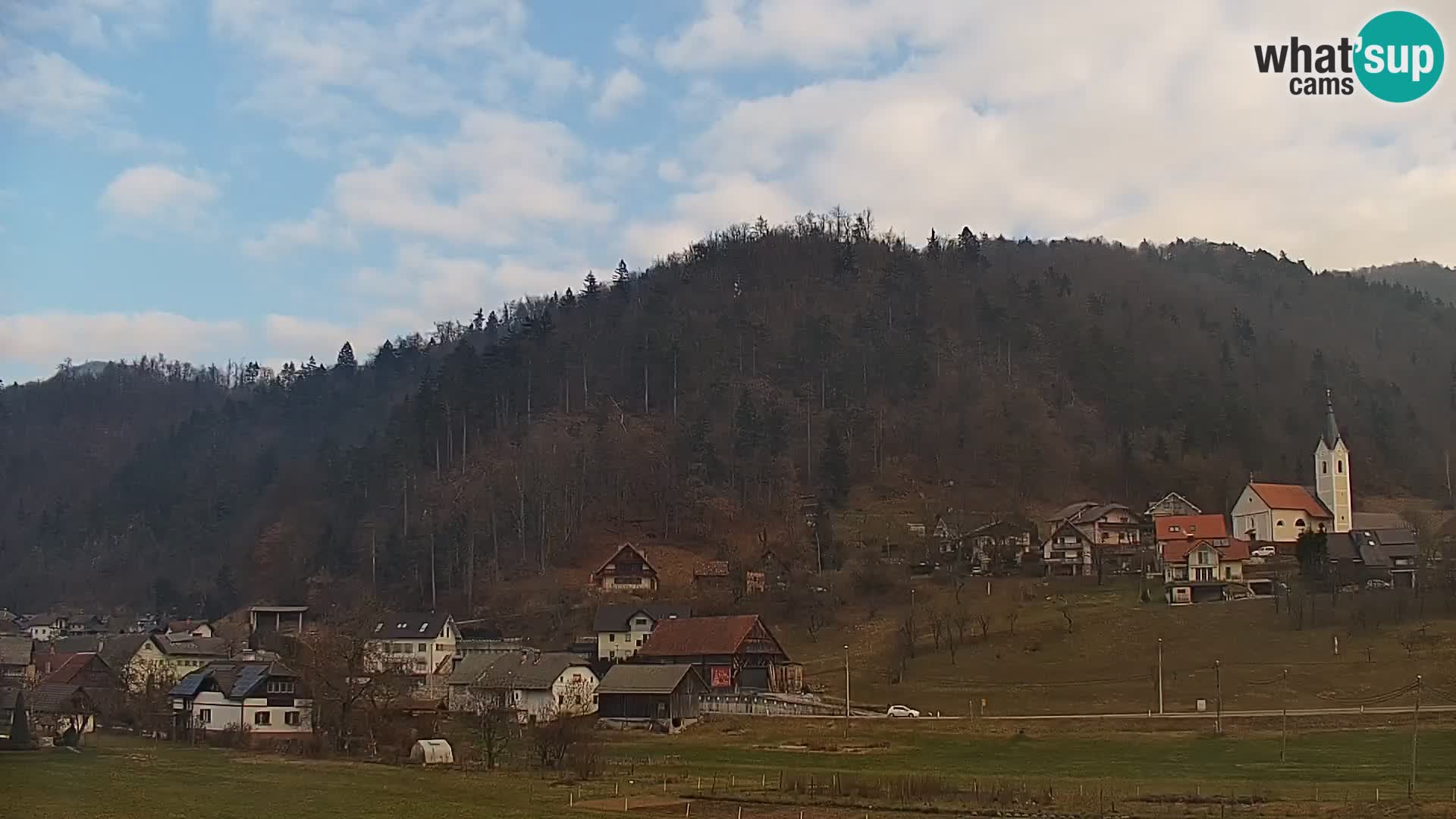 Web kamera uživo Polhov Gradec – Slovenija