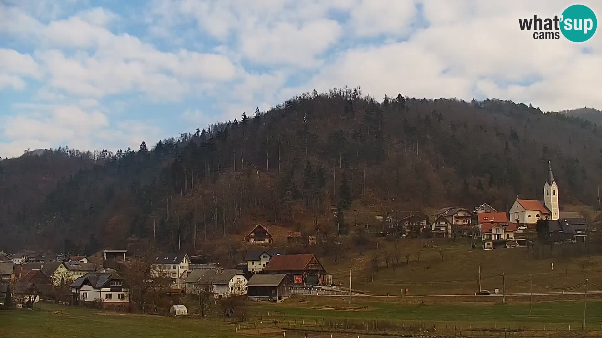 Live Webcam Polhov Gradec – Slovenia