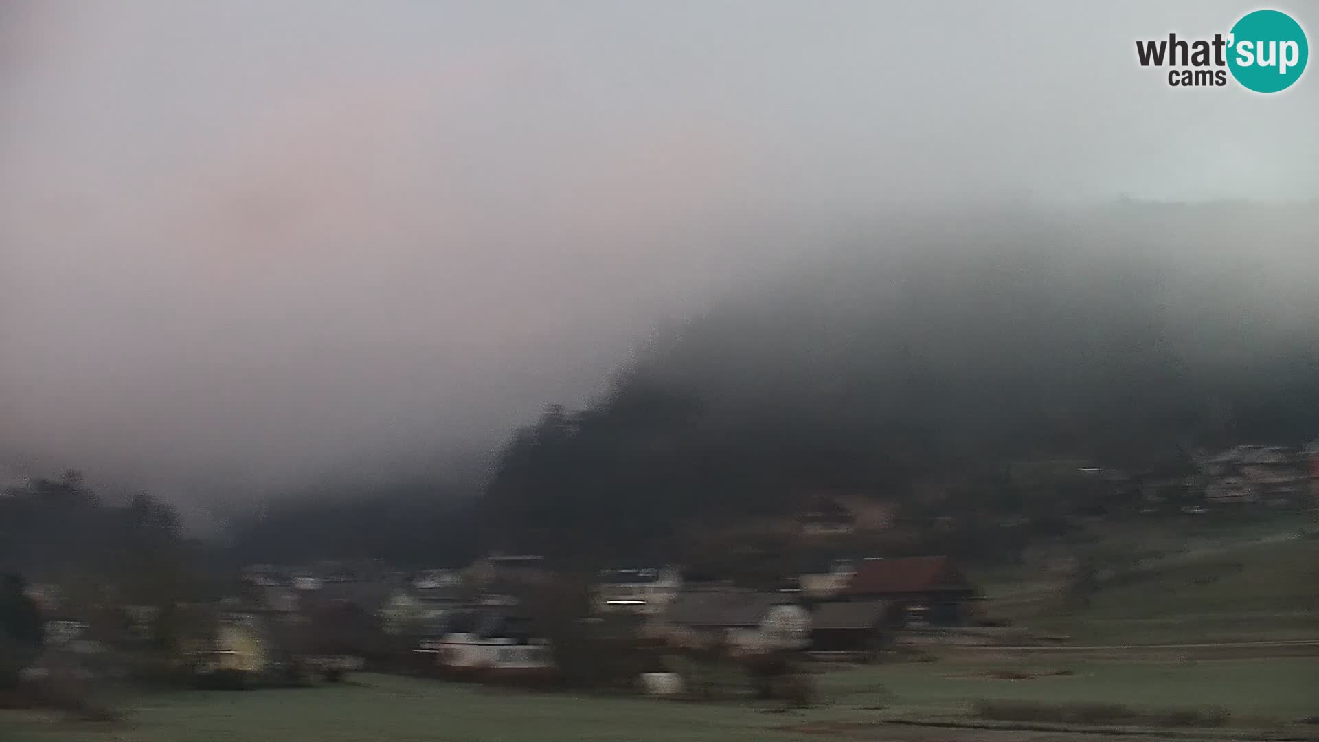 Live Webcam Polhov Gradec – Slovenia