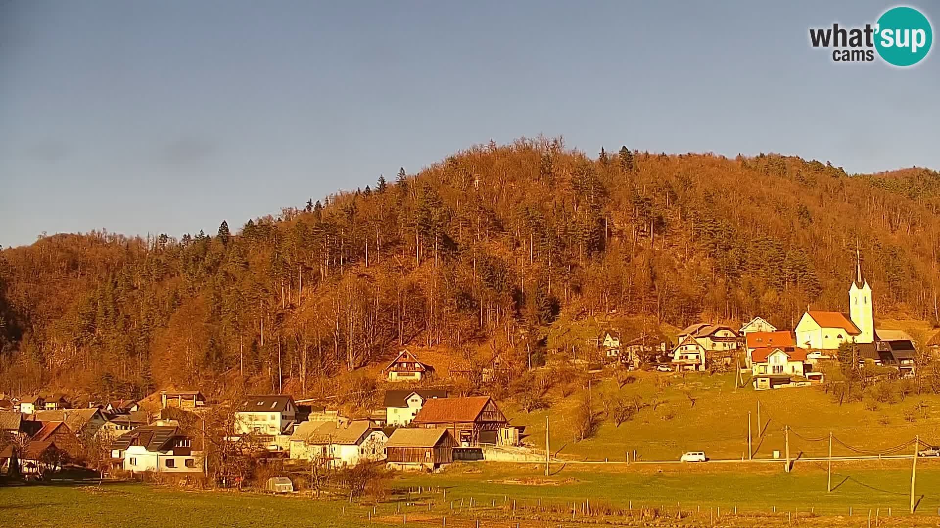 Live Webcam Polhov Gradec – Slovenia