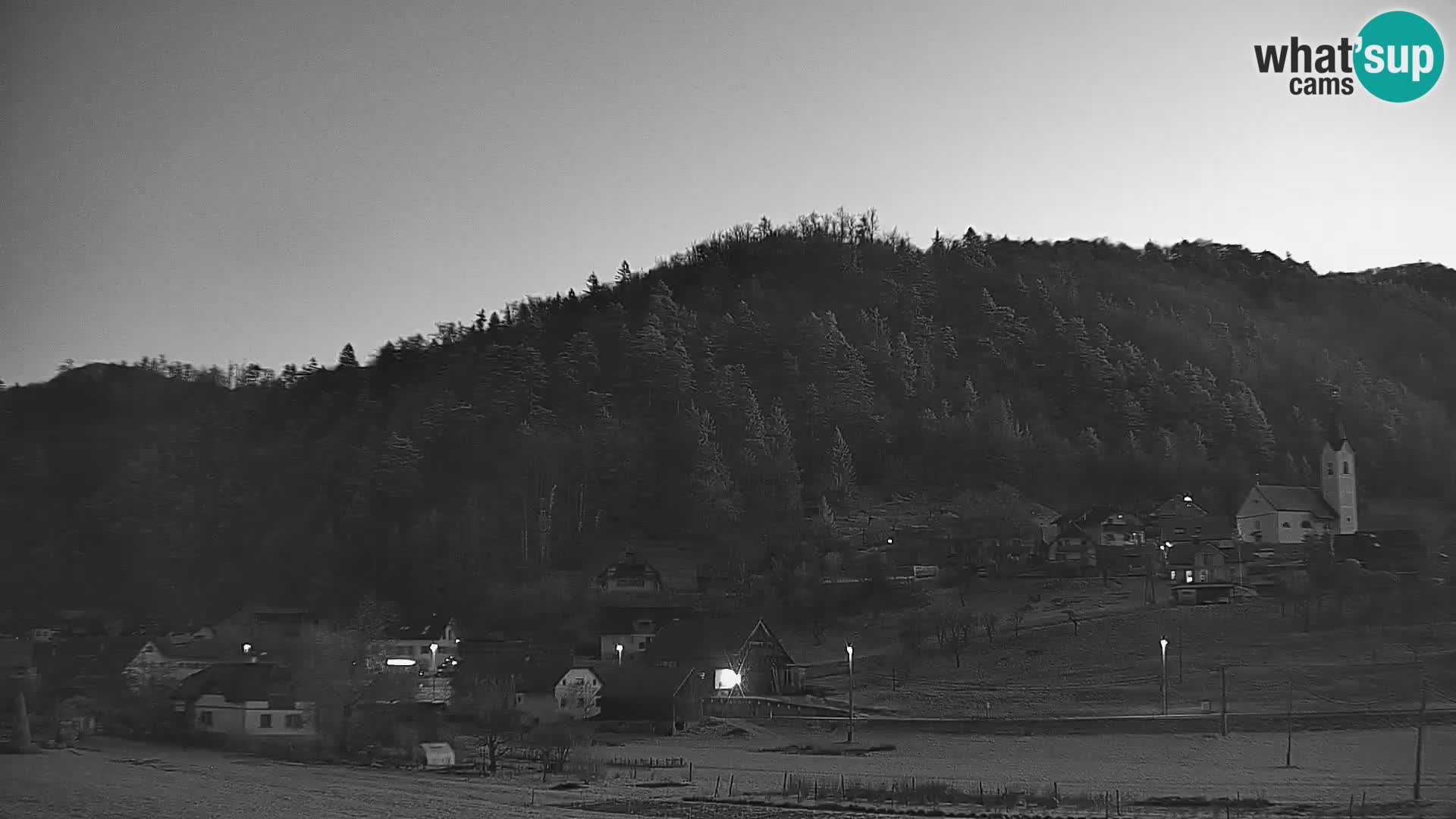 Web kamera uživo Polhov Gradec – Slovenija