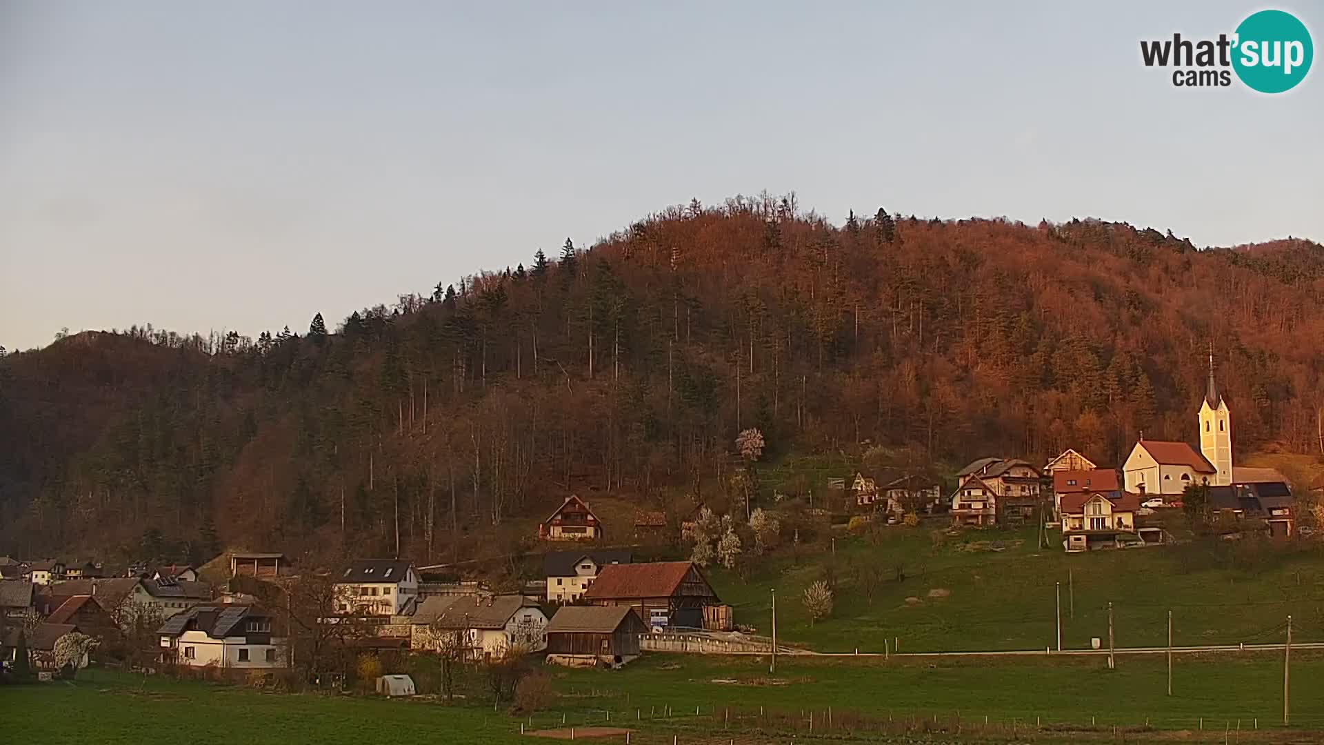 Live Webcam Polhov Gradec – Slovenia