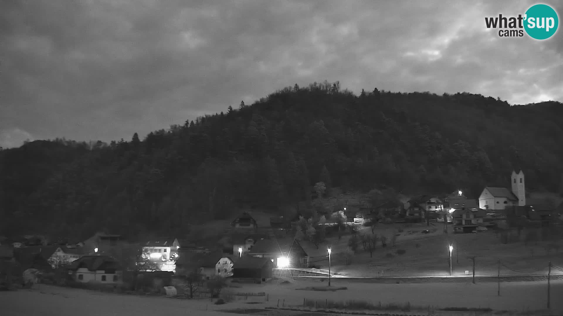 Live Webcam Polhov Gradec – Slovenia