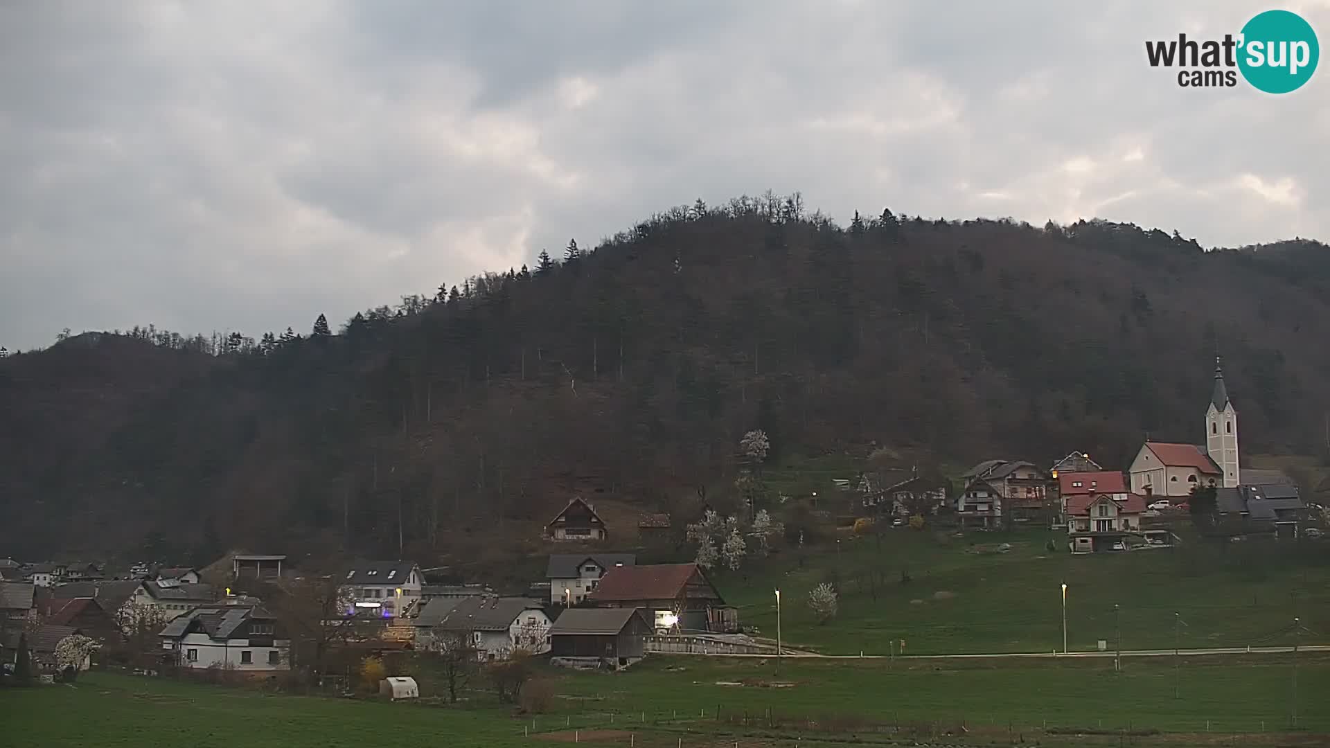 Live Webcam Polhov Gradec – Slovenia