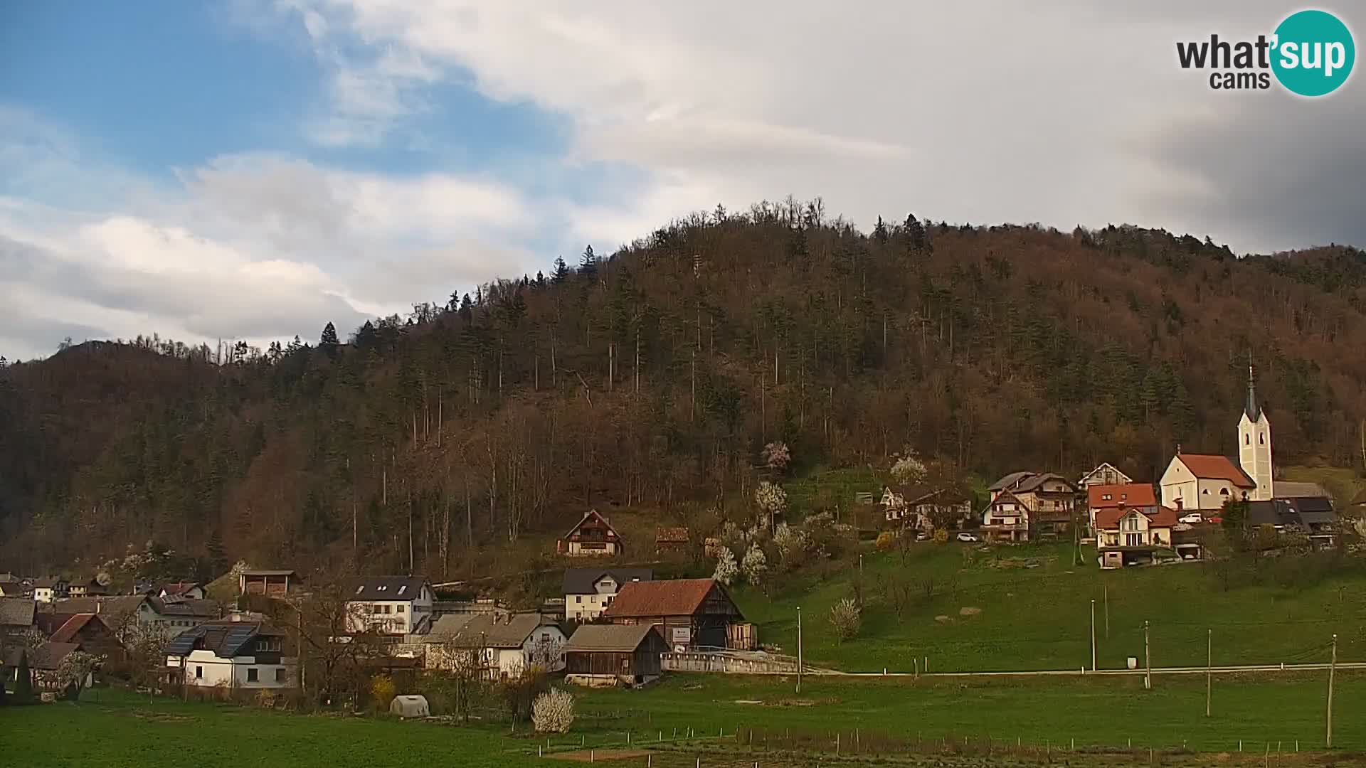 Live Webcam Polhov Gradec – Slovenia