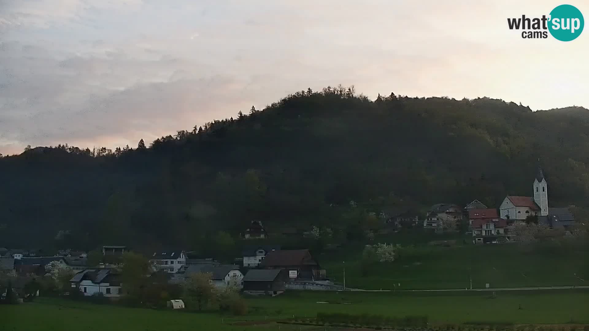 Spletna kamera Polhov Gradec