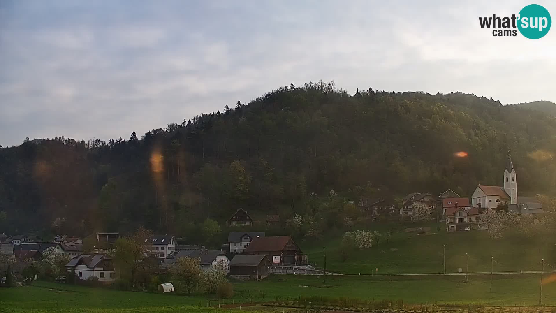 Live Webcam Polhov Gradec – Slovenia