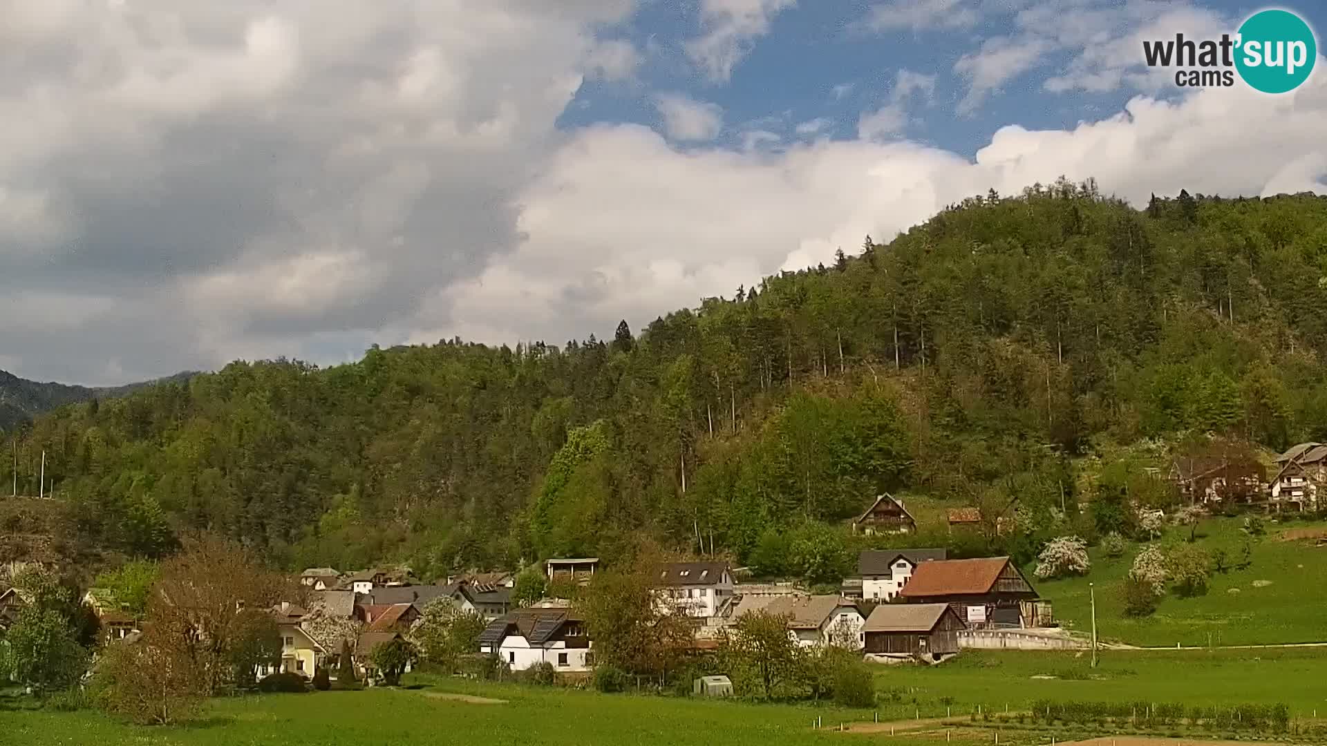 Live Webcam Polhov Gradec – Slovenia