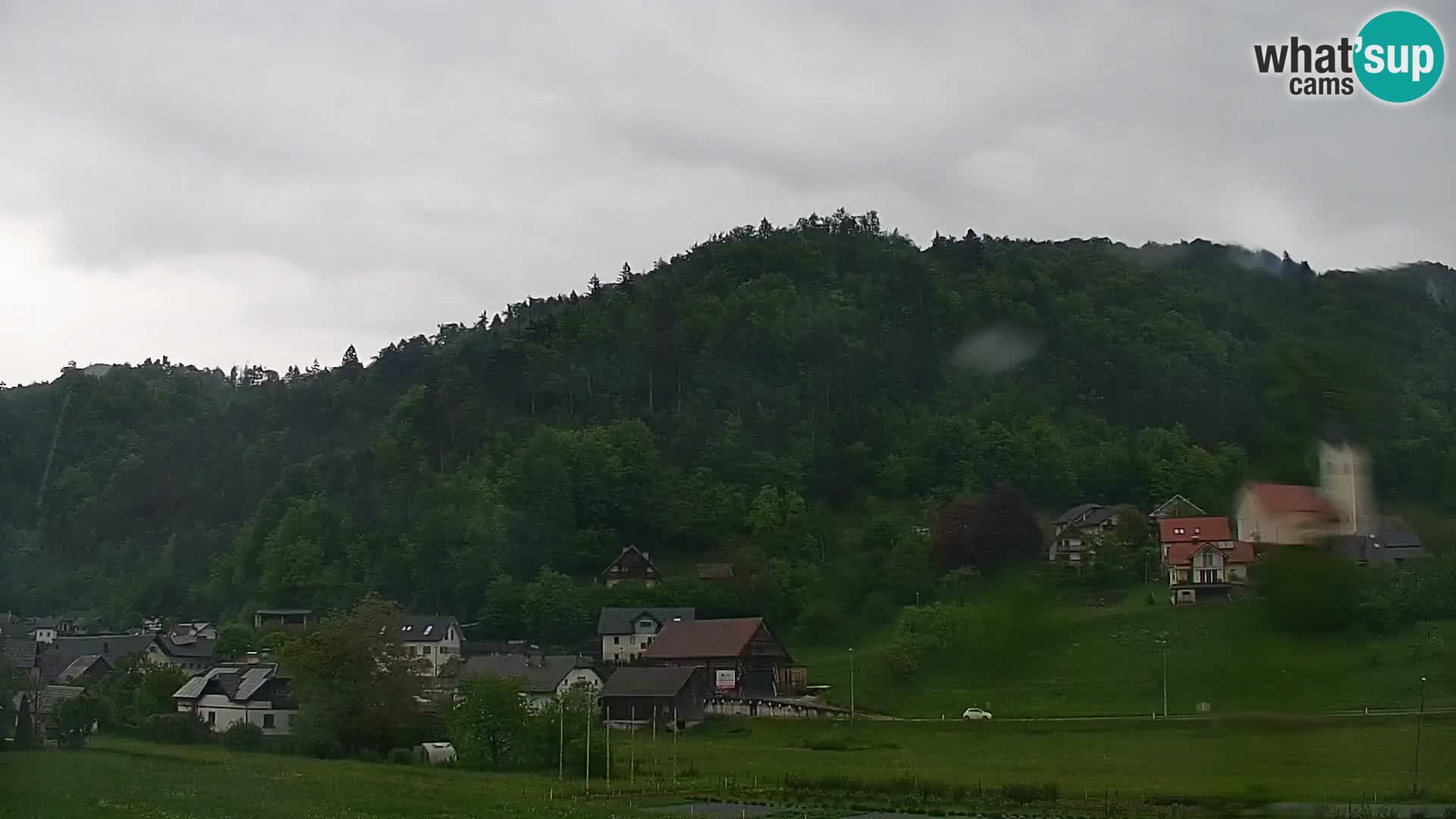 Live Webcam Polhov Gradec – Slovenia