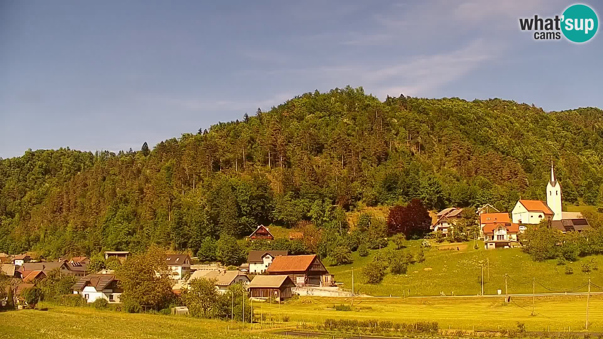 Live Webcam Polhov Gradec – Slovenia
