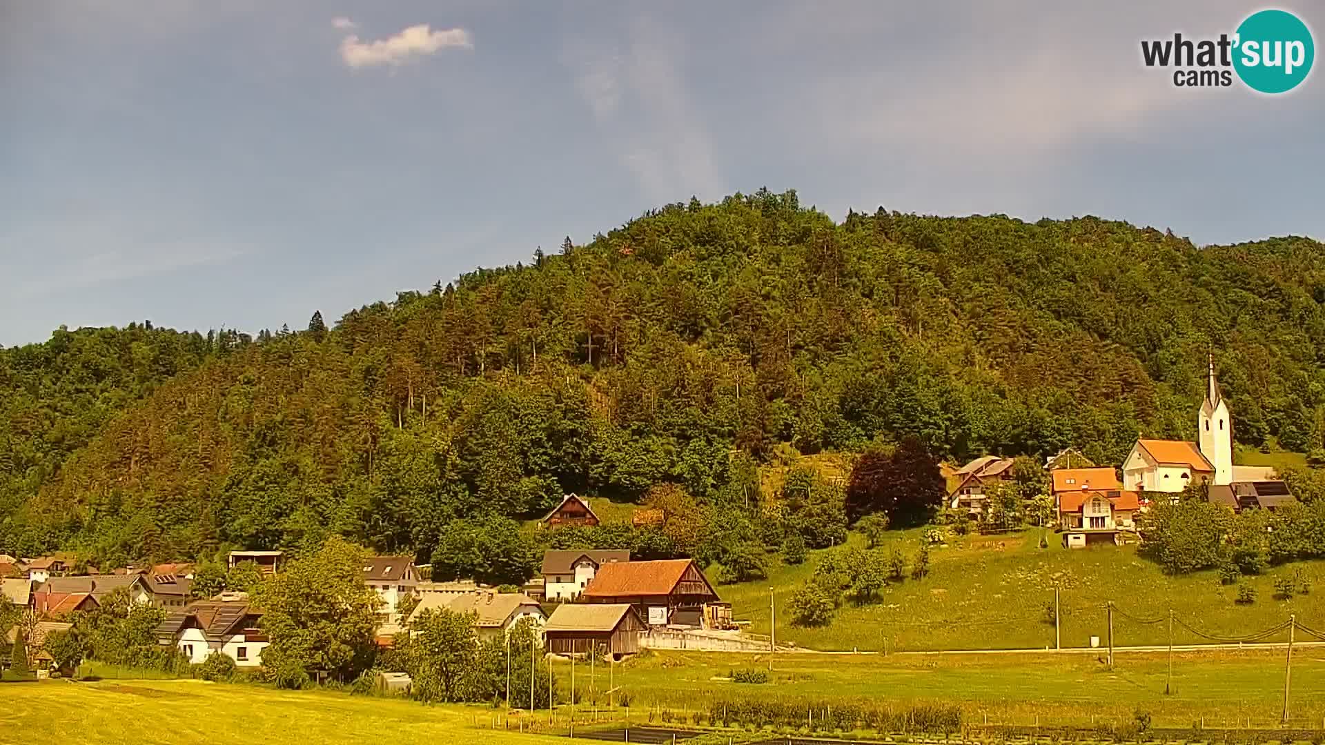 Web kamera uživo Polhov Gradec – Slovenija