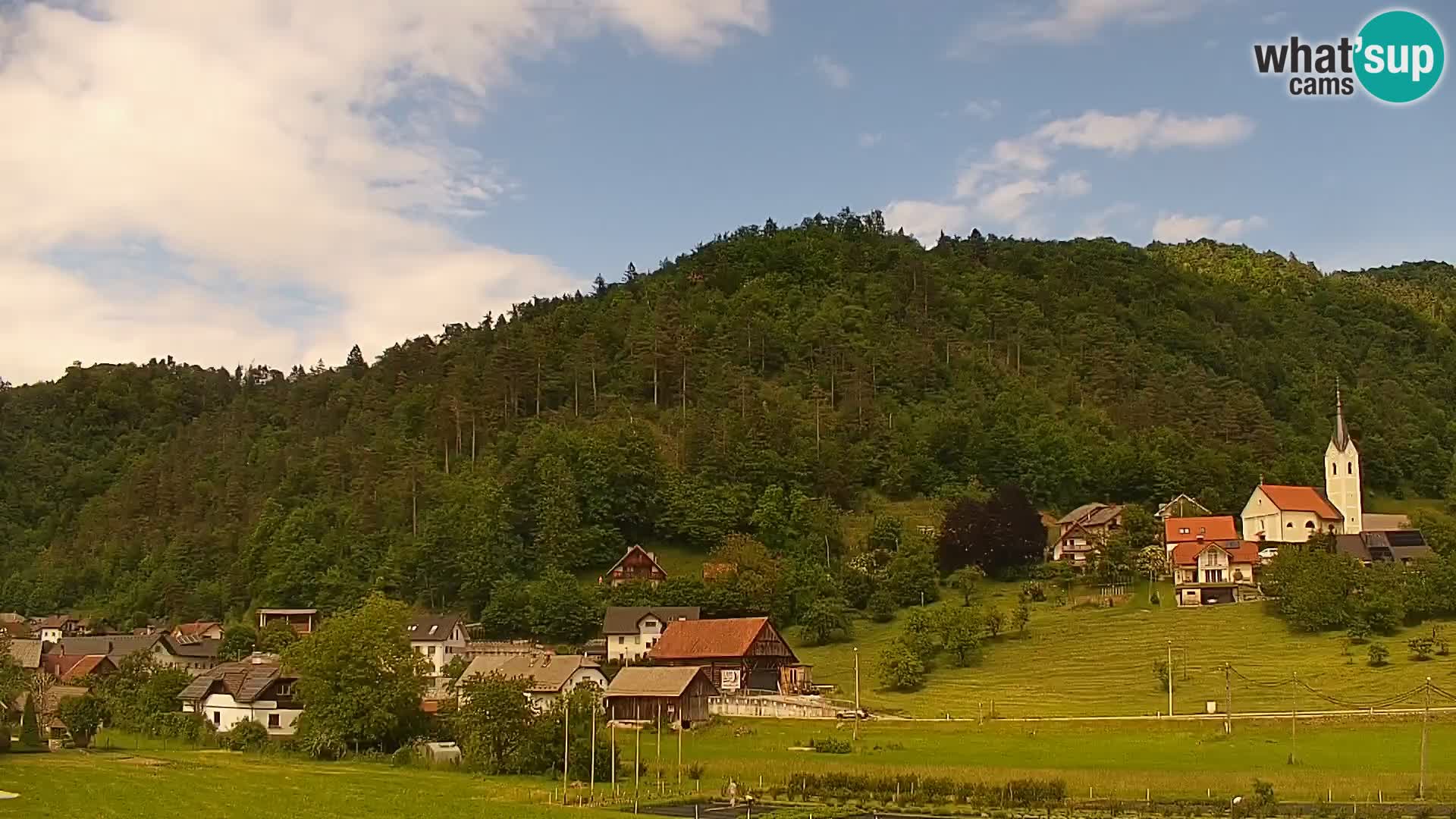Live Webcam Polhov Gradec – Slovenia