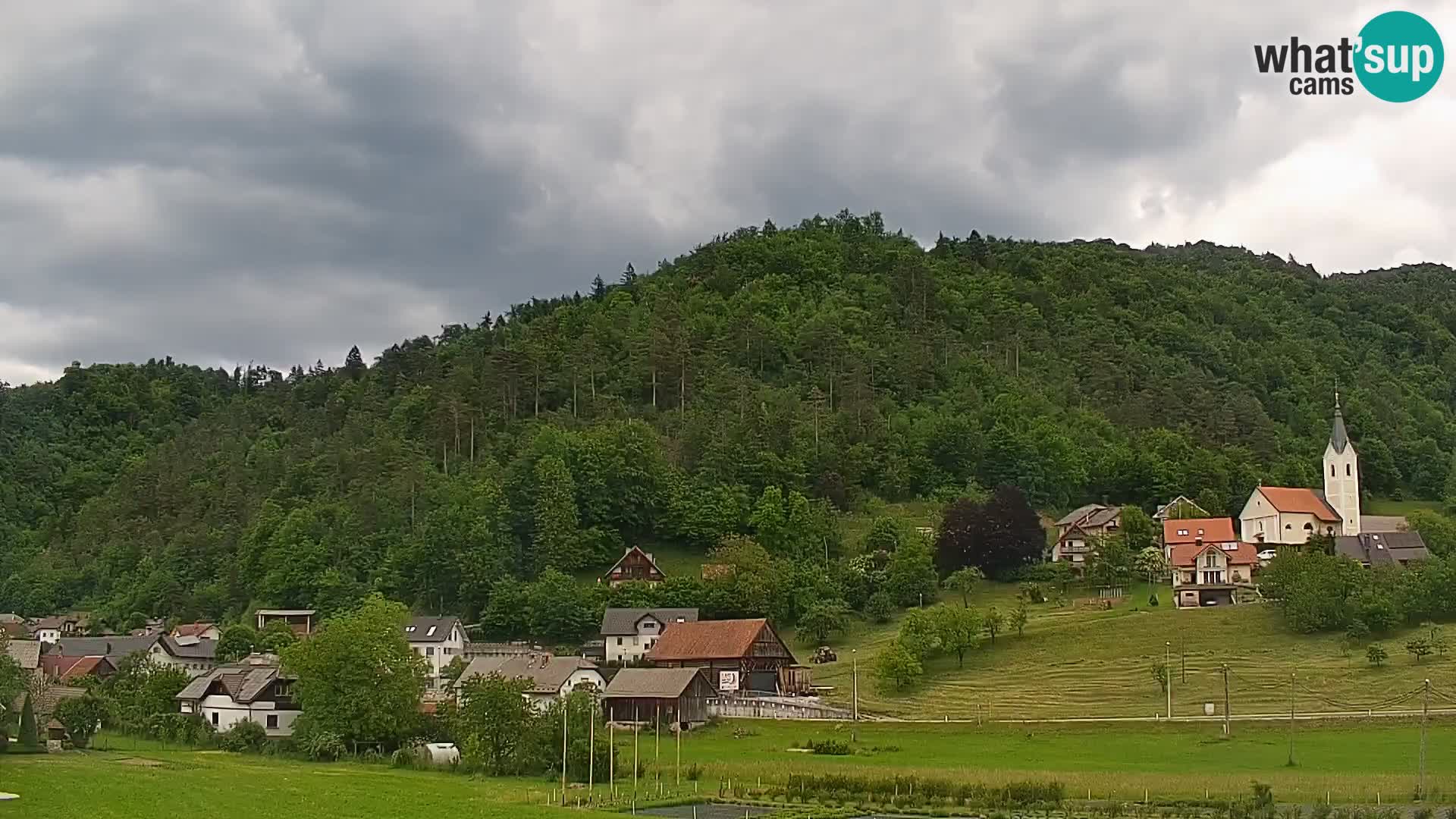 Live Webcam Polhov Gradec – Slovenia