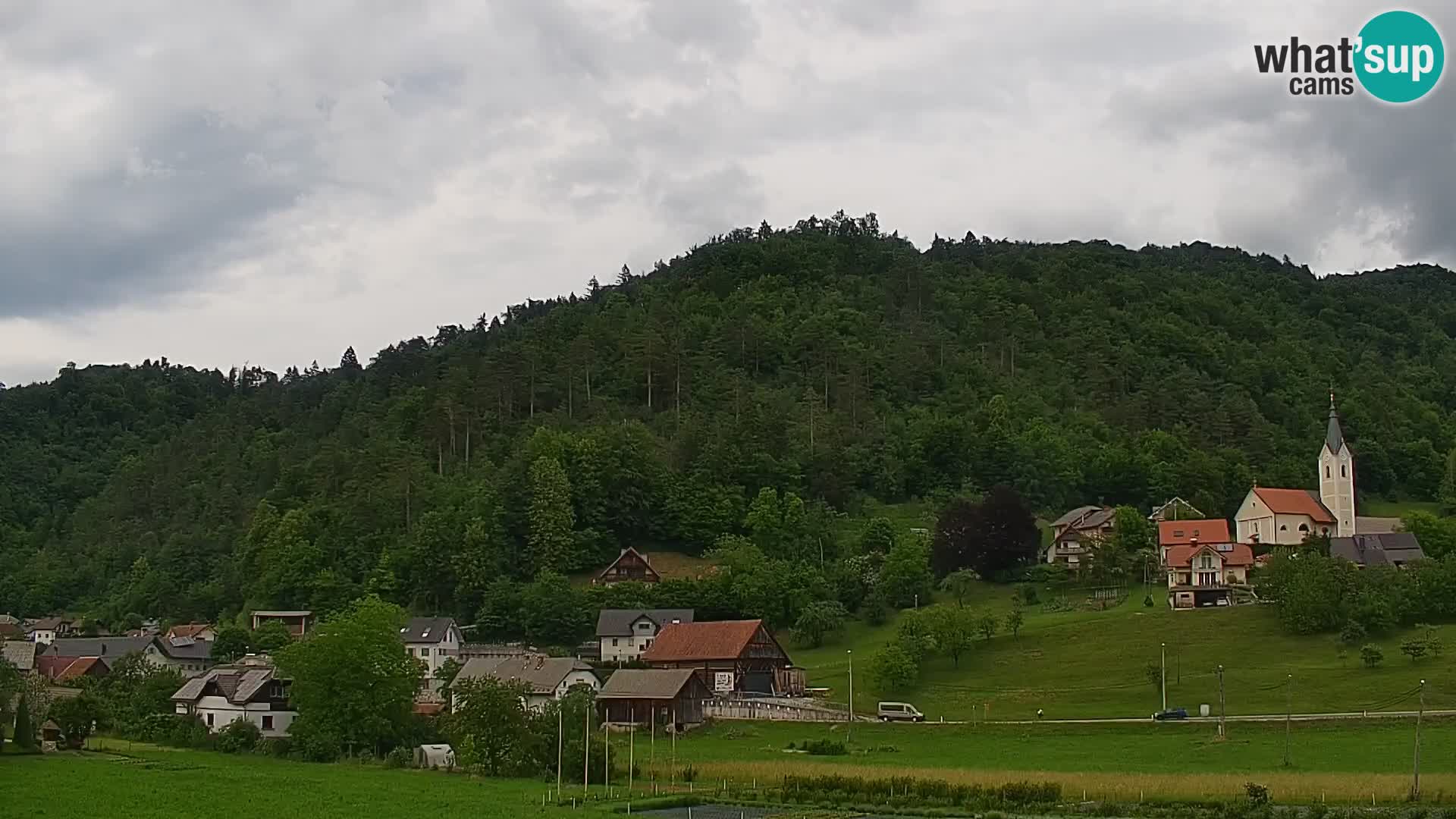 Live Webcam Polhov Gradec – Slovenia