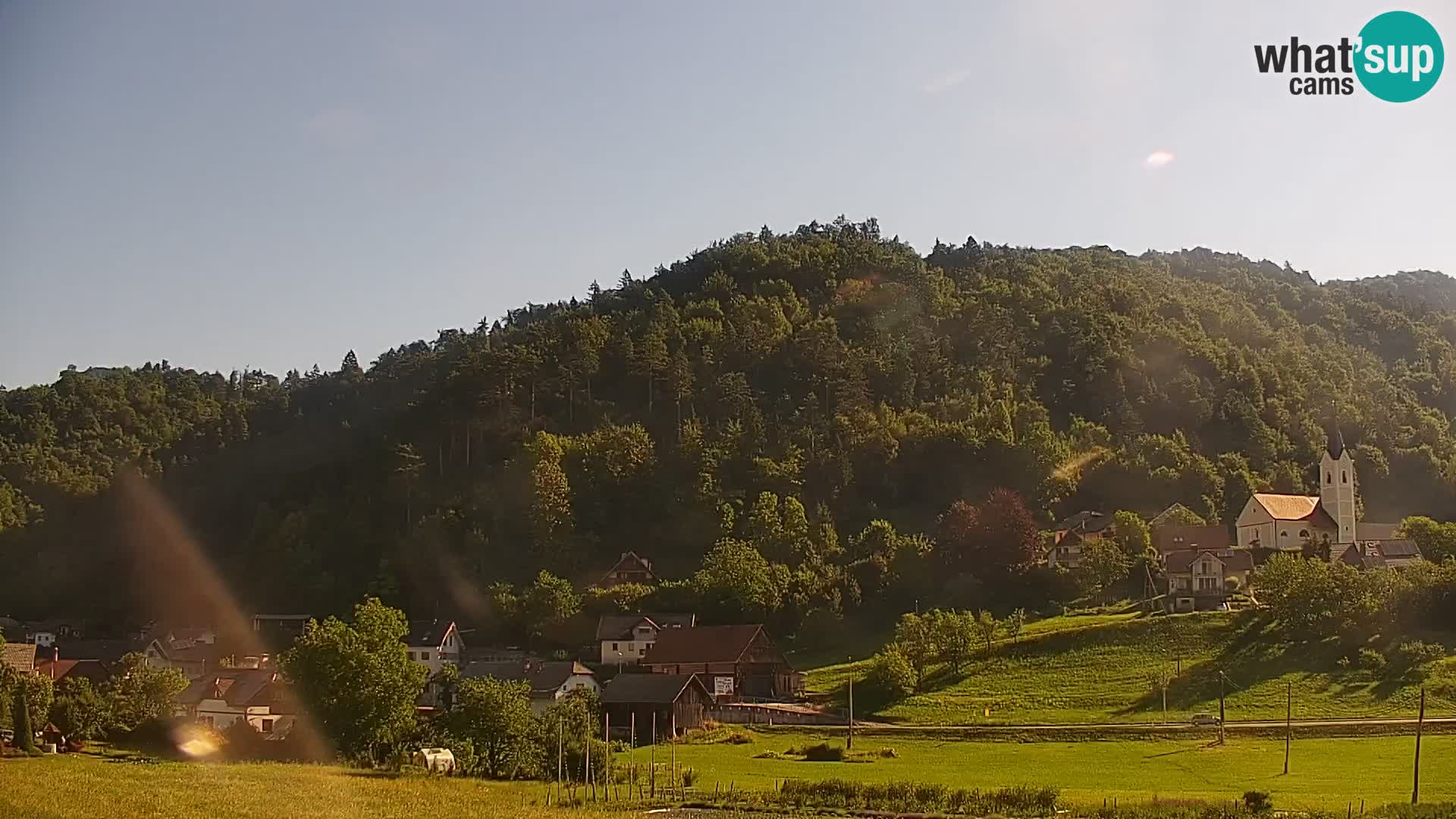 Web kamera uživo Polhov Gradec – Slovenija