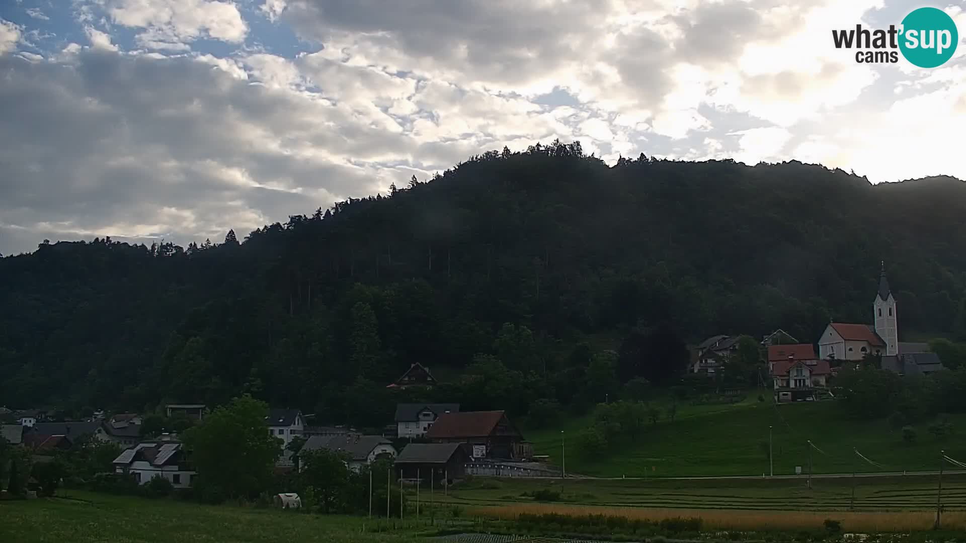 Web kamera uživo Polhov Gradec – Slovenija