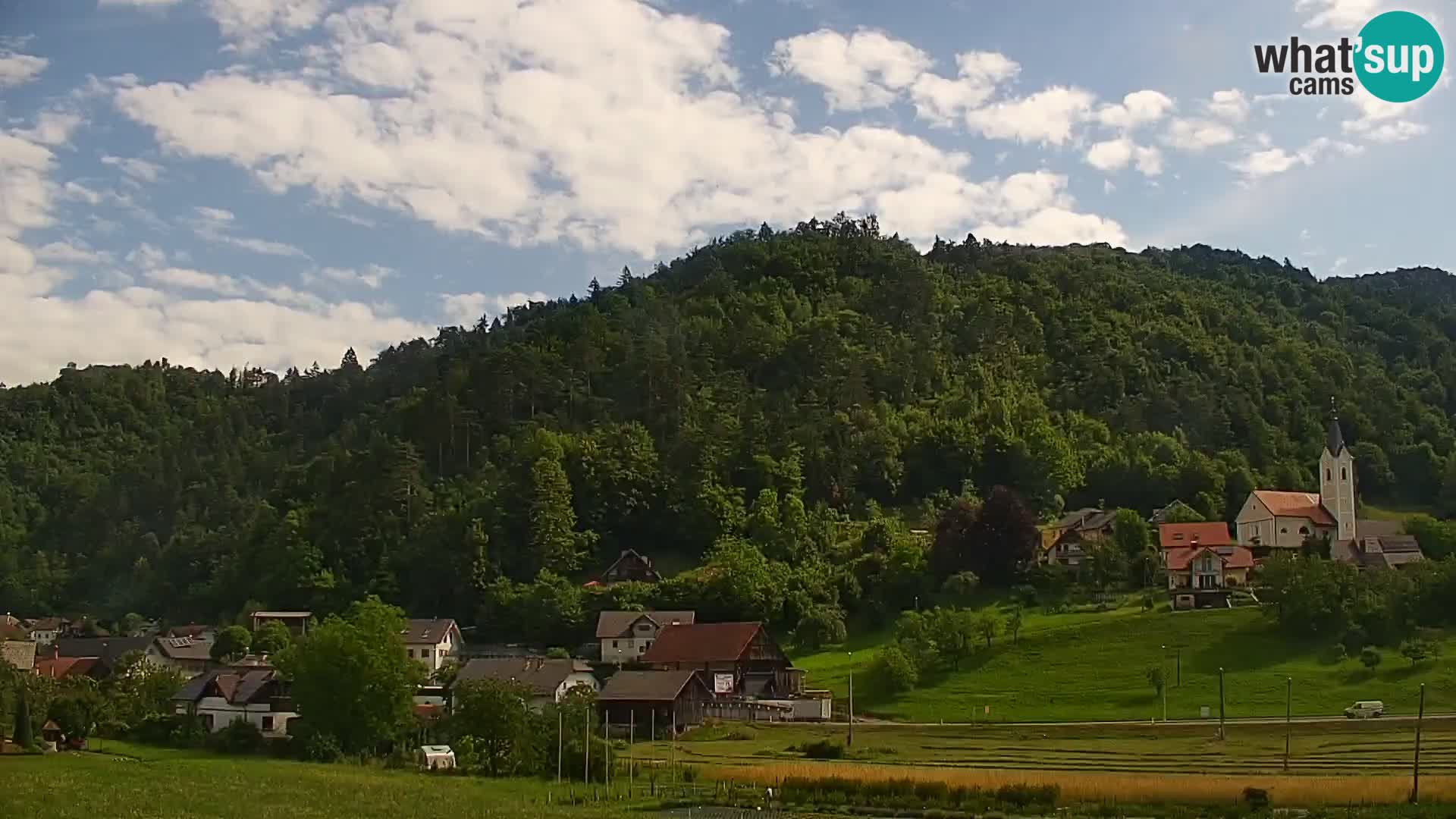 Live Webcam Polhov Gradec – Slovenia