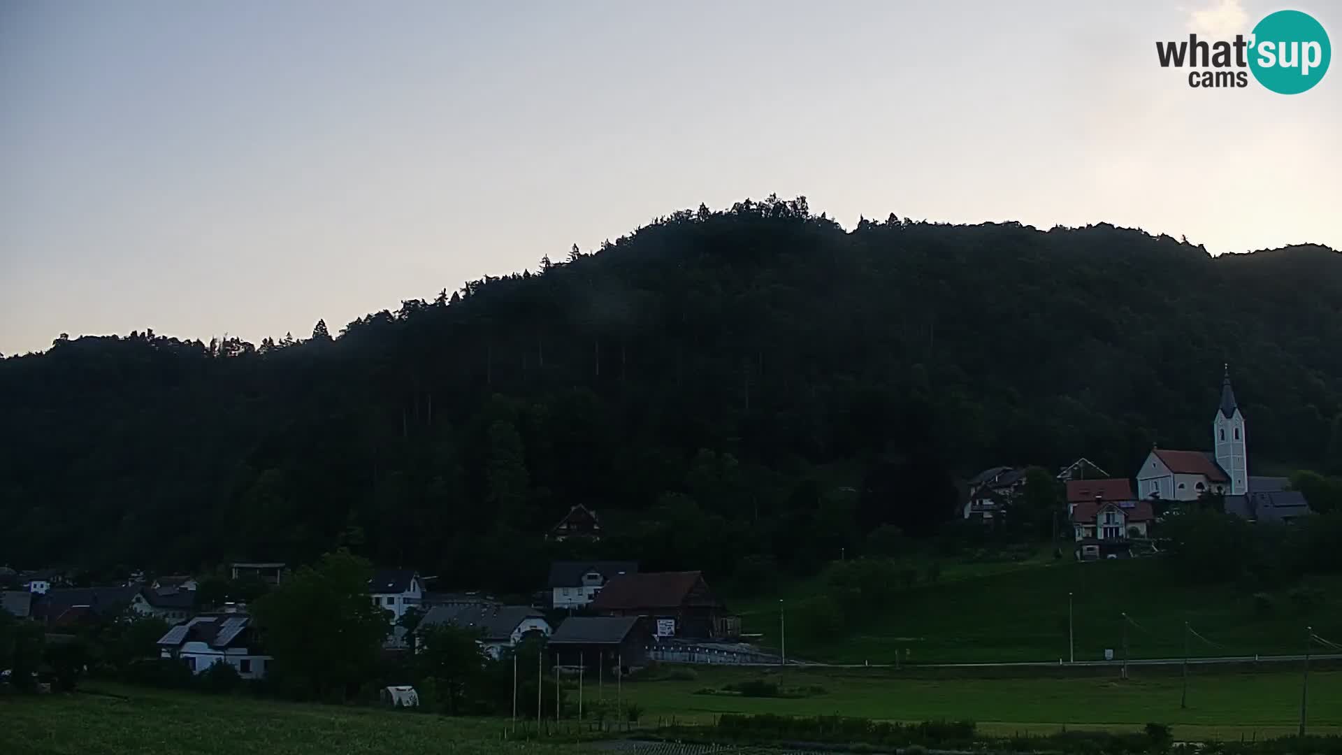 Spletna kamera Polhov Gradec