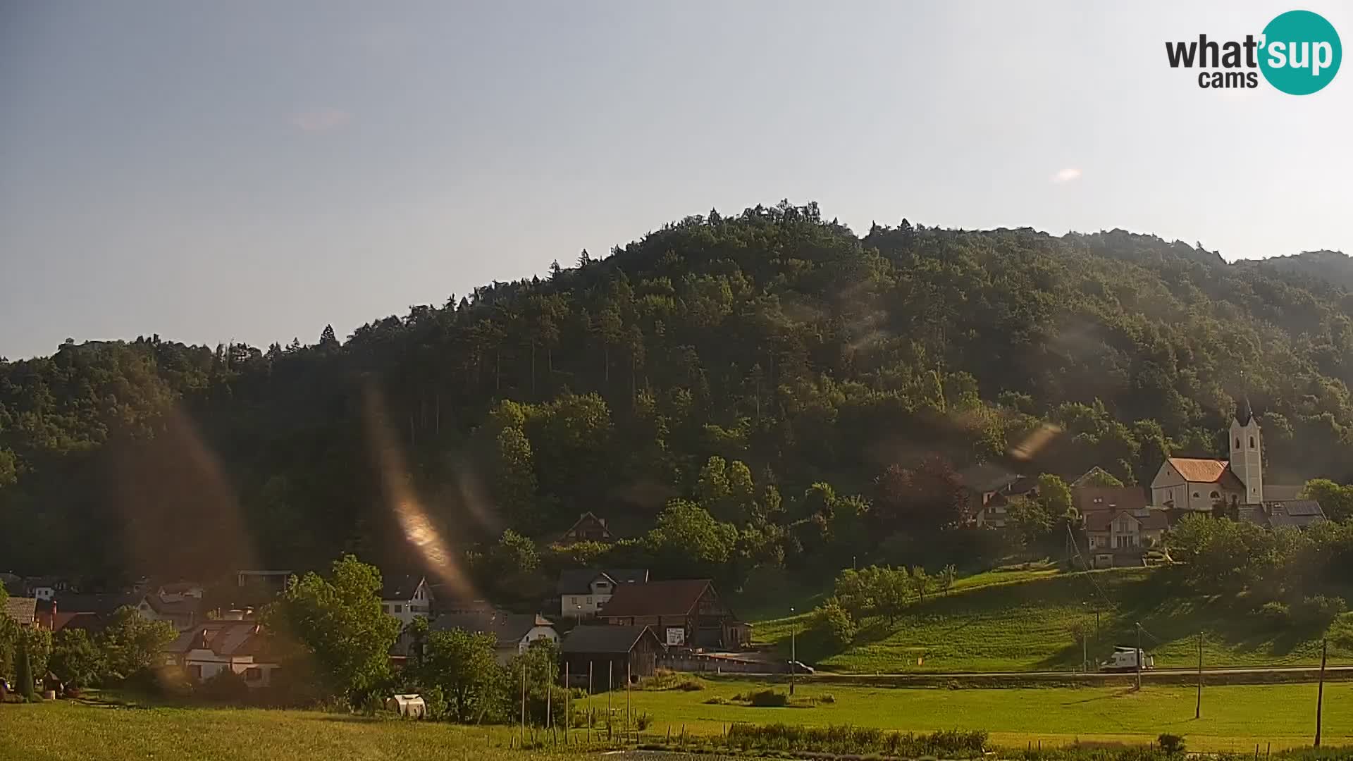 Live Webcam Polhov Gradec – Slovenia
