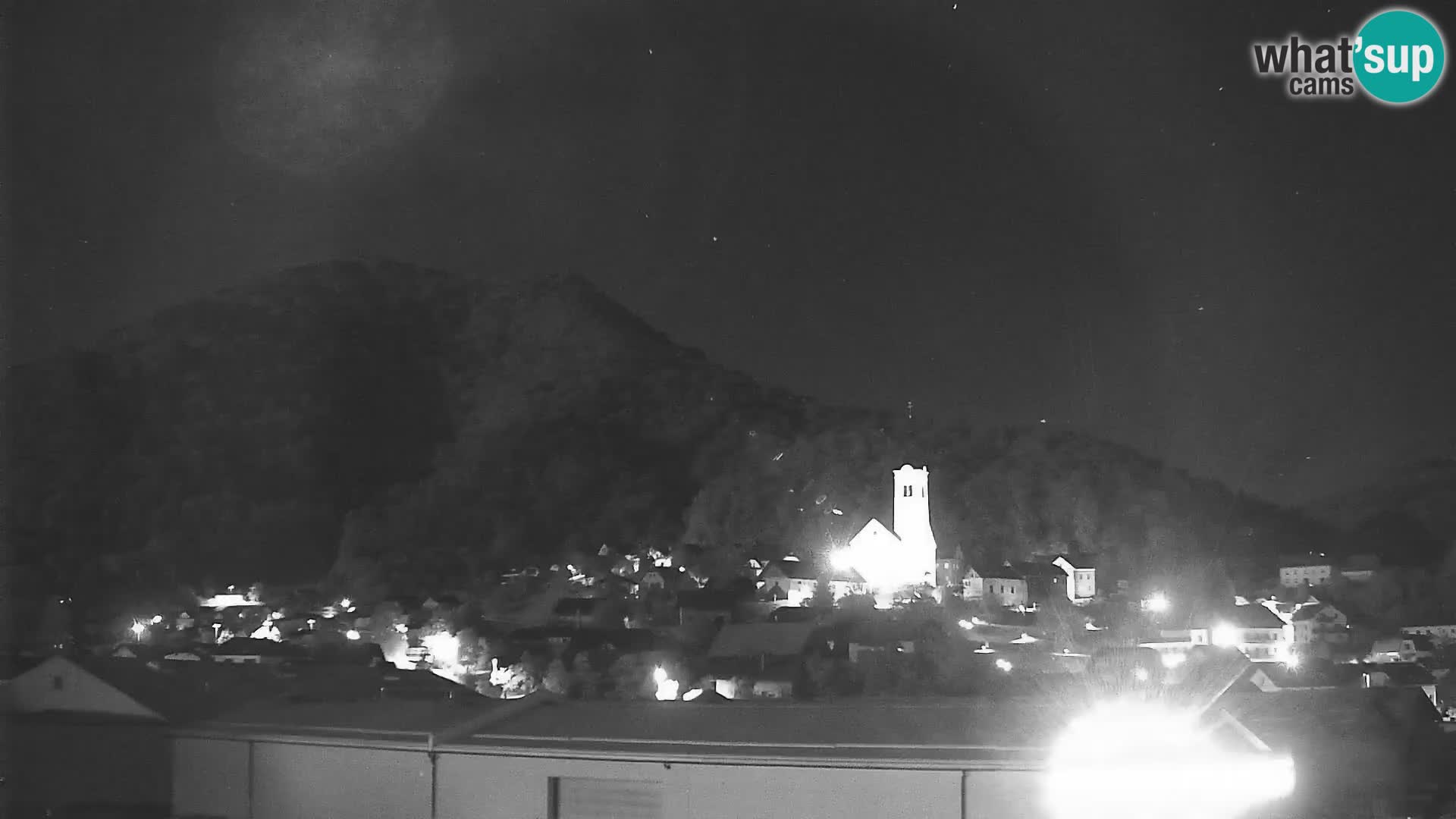 Spletna kamera Polhov Gradec