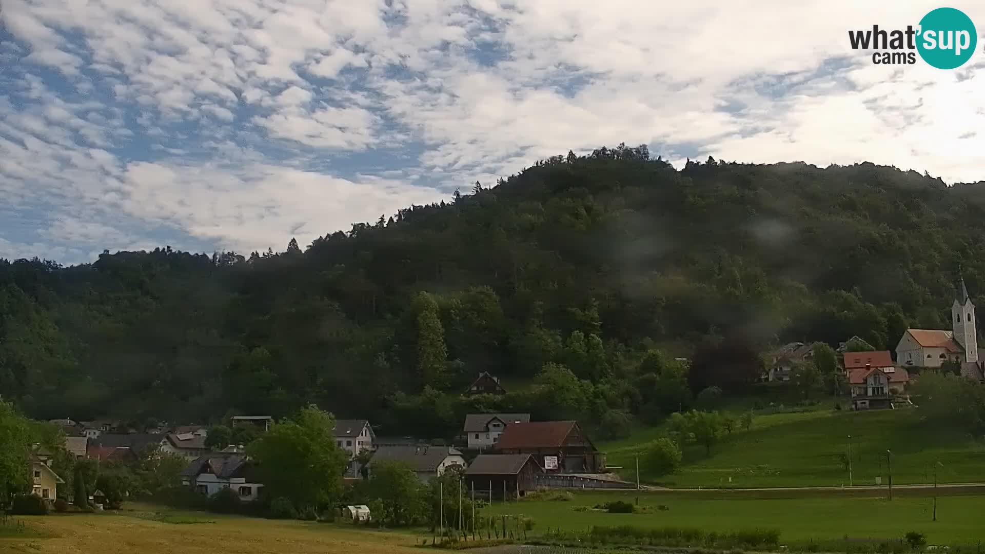 Live Webcam Polhov Gradec – Slovenia