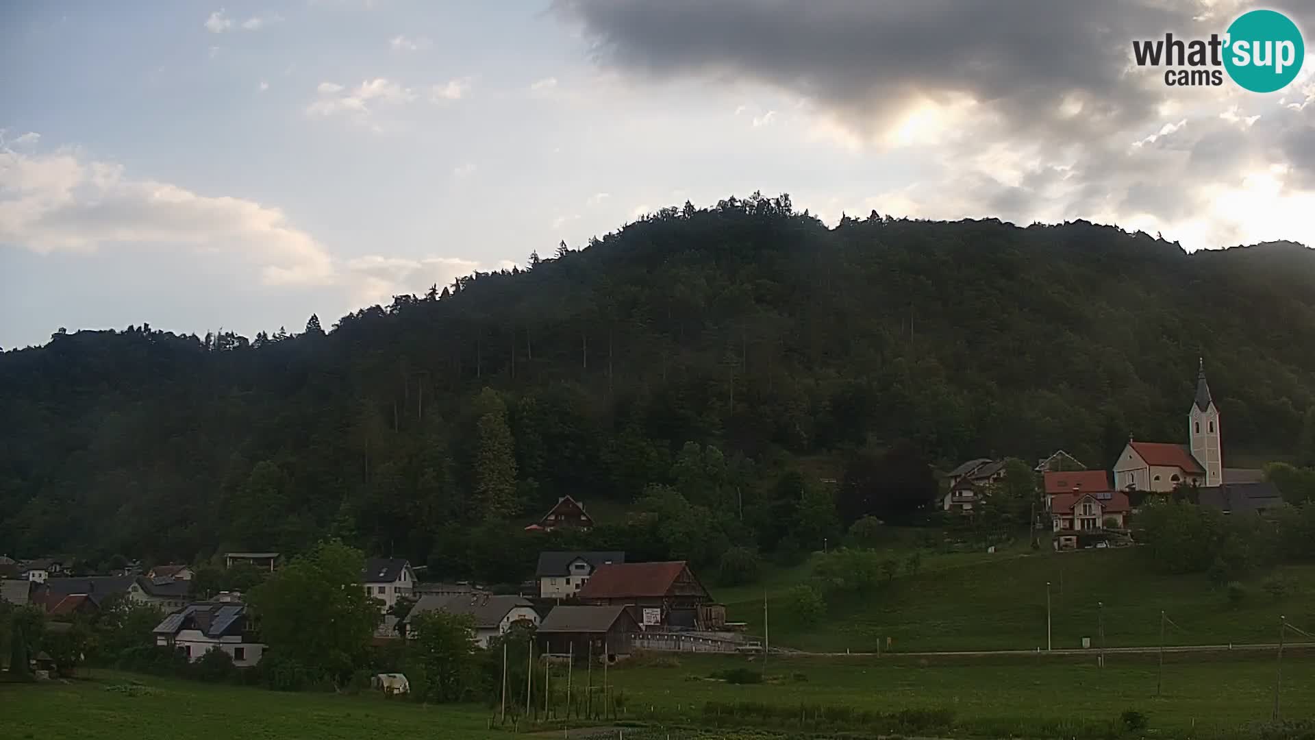 Spletna kamera Polhov Gradec