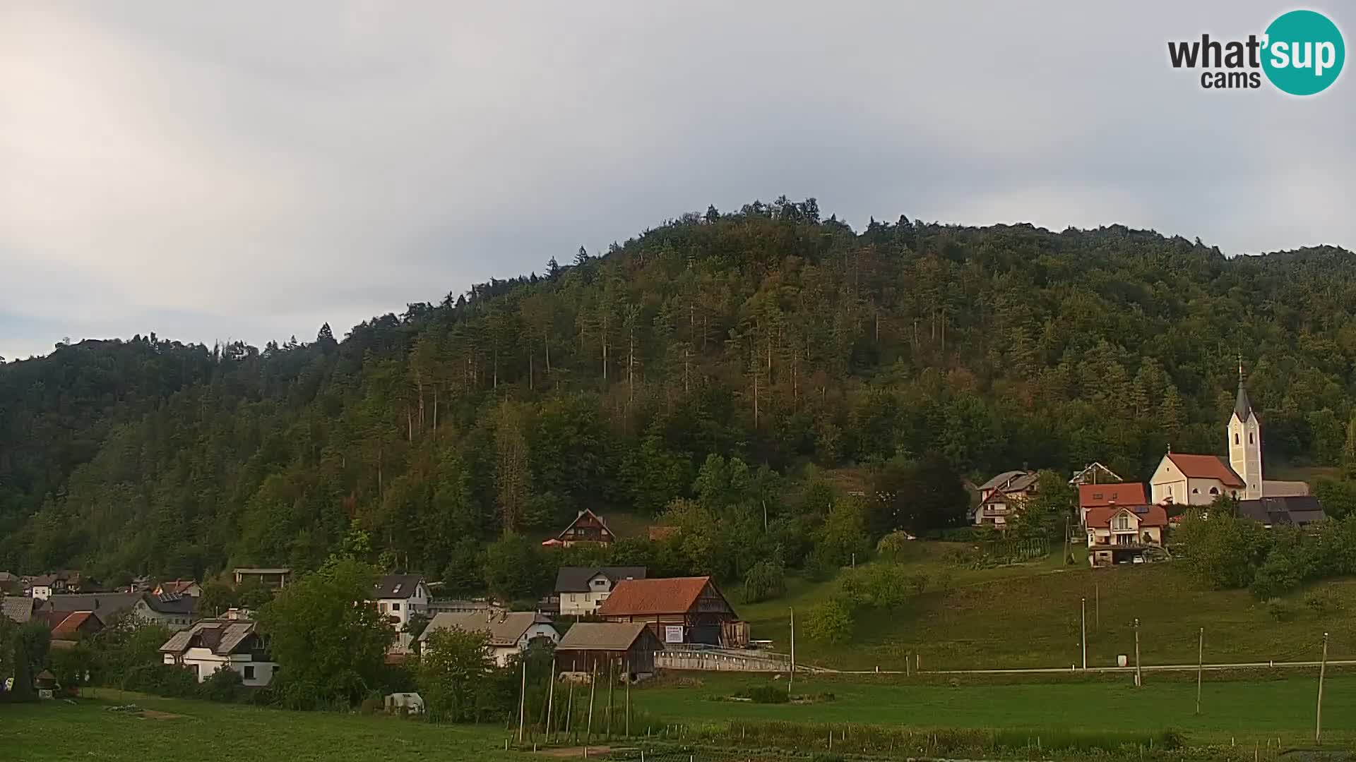 Live Webcam Polhov Gradec – Slovenia