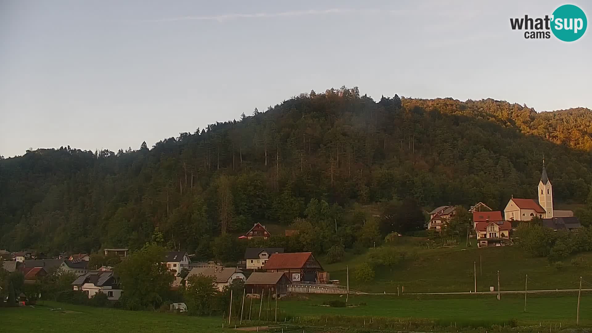 Web kamera uživo Polhov Gradec – Slovenija