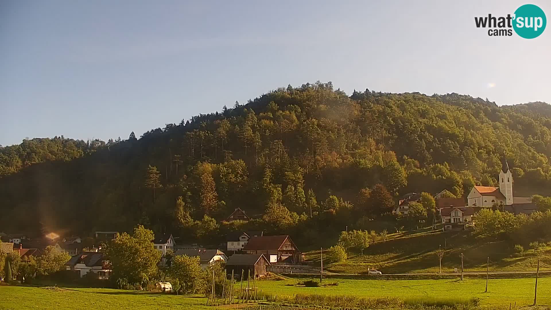 Spletna kamera Polhov Gradec