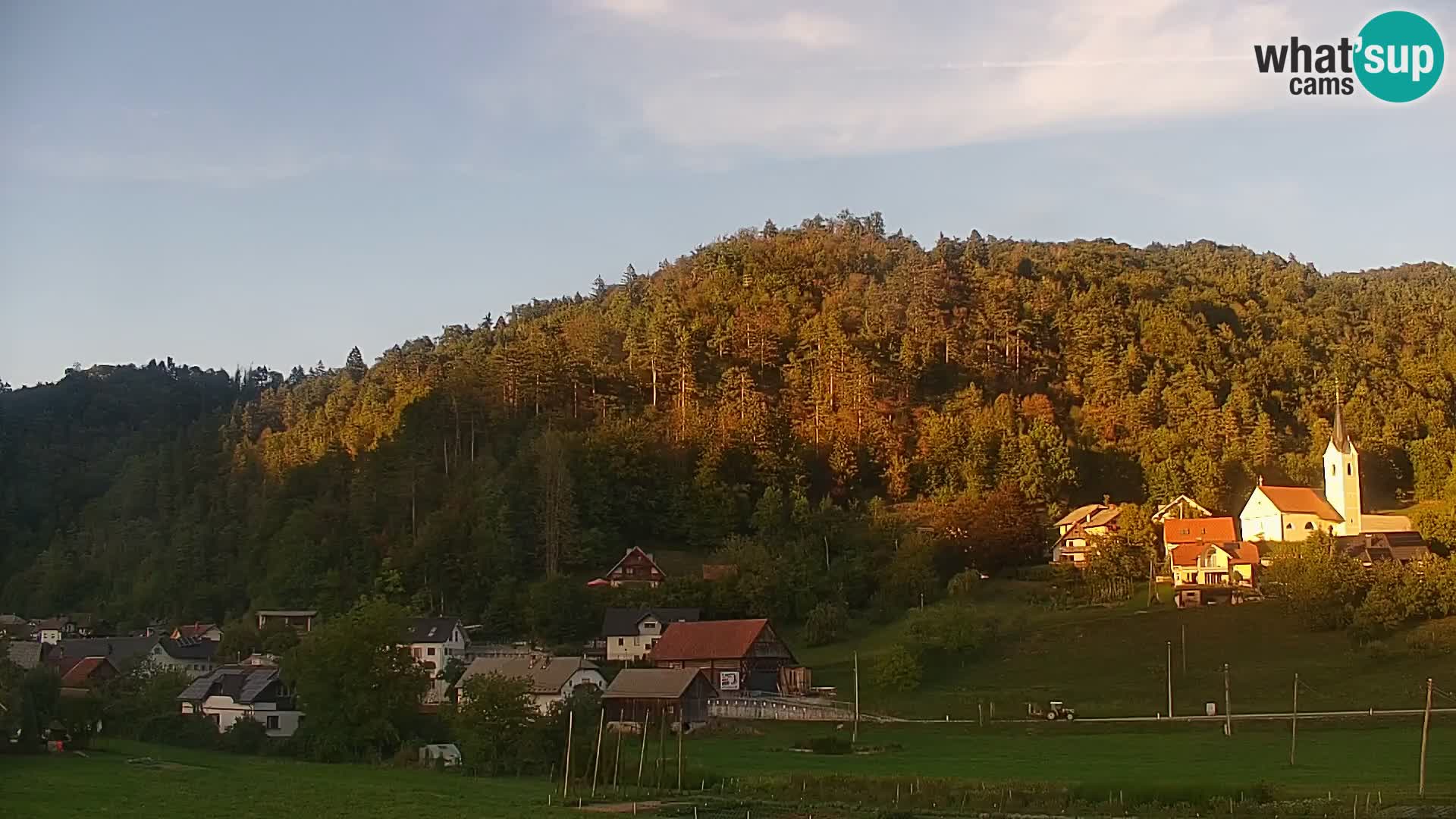 Live Webcam Polhov Gradec – Slovenia