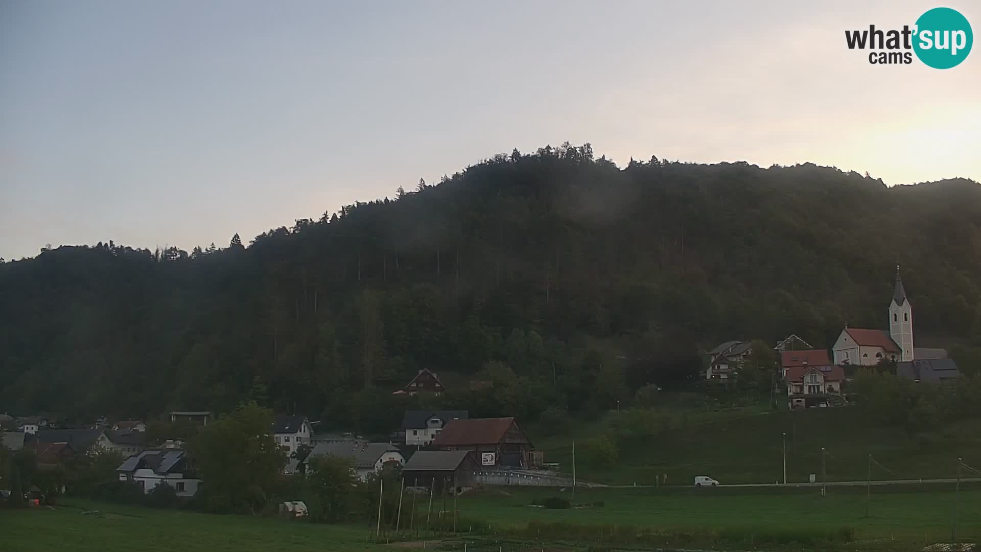 Web kamera uživo Polhov Gradec – Slovenija