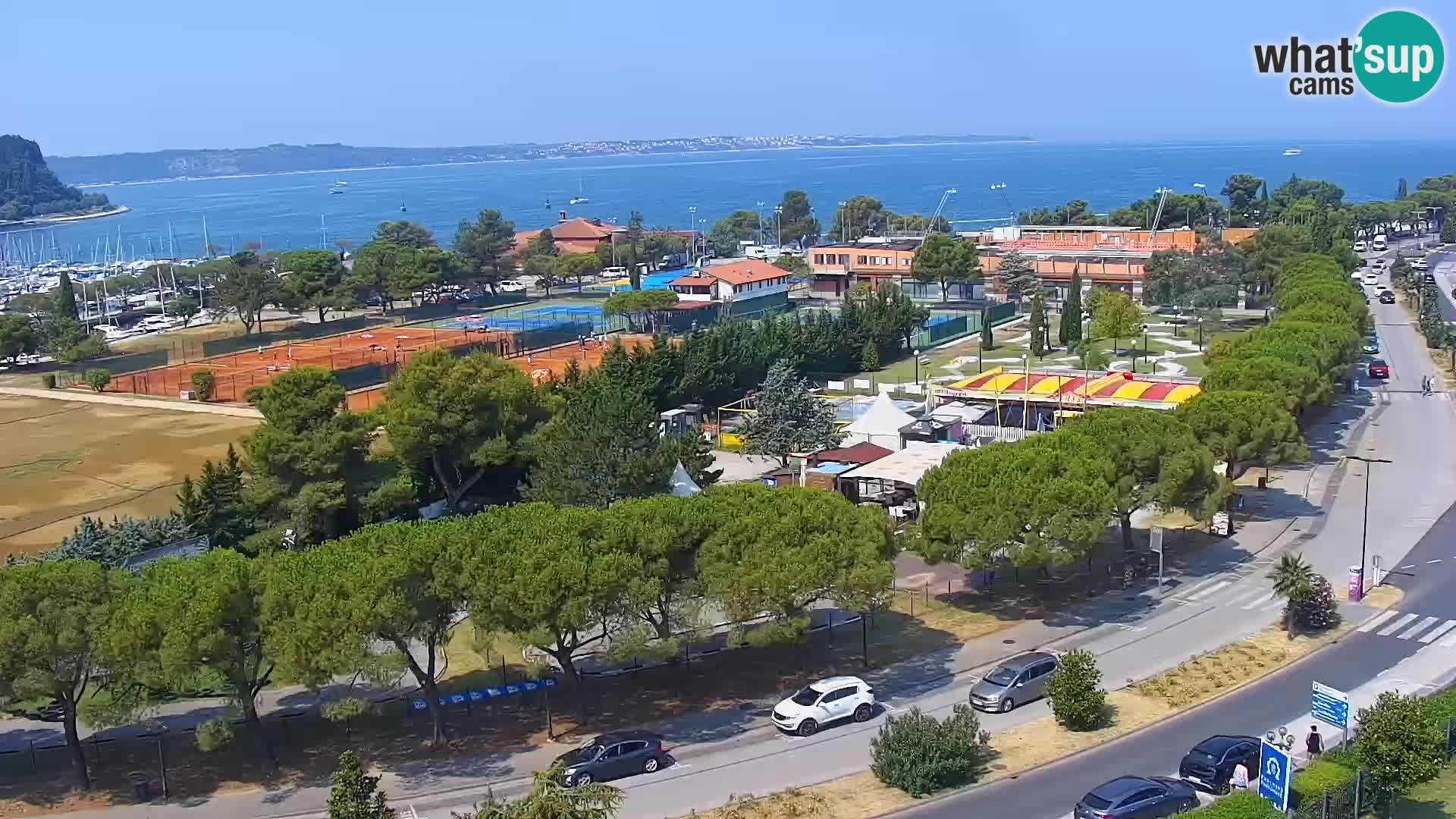 Portorož spletna kamera – pogled na marino in teniška igrišča