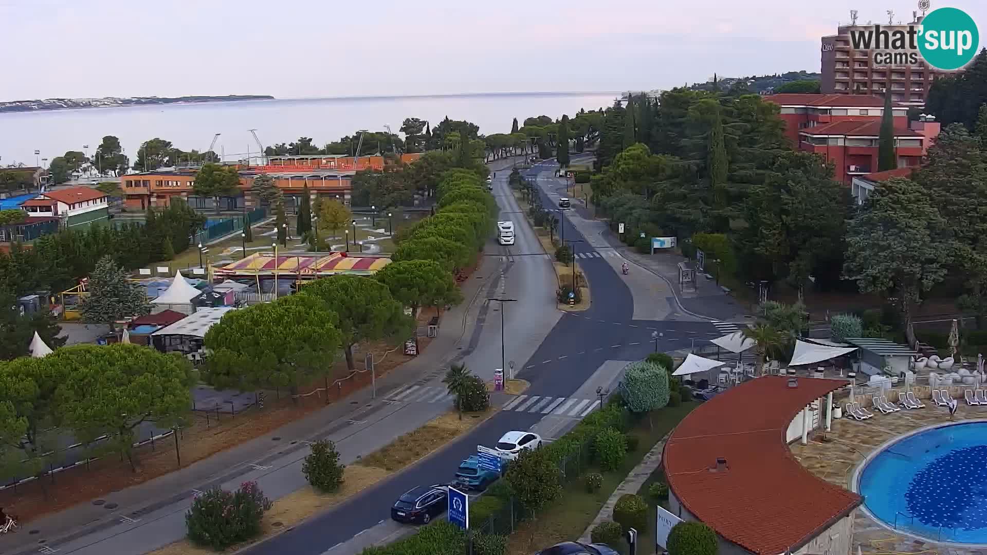 Portorož spletna kamera – pogled na marino in teniška igrišča