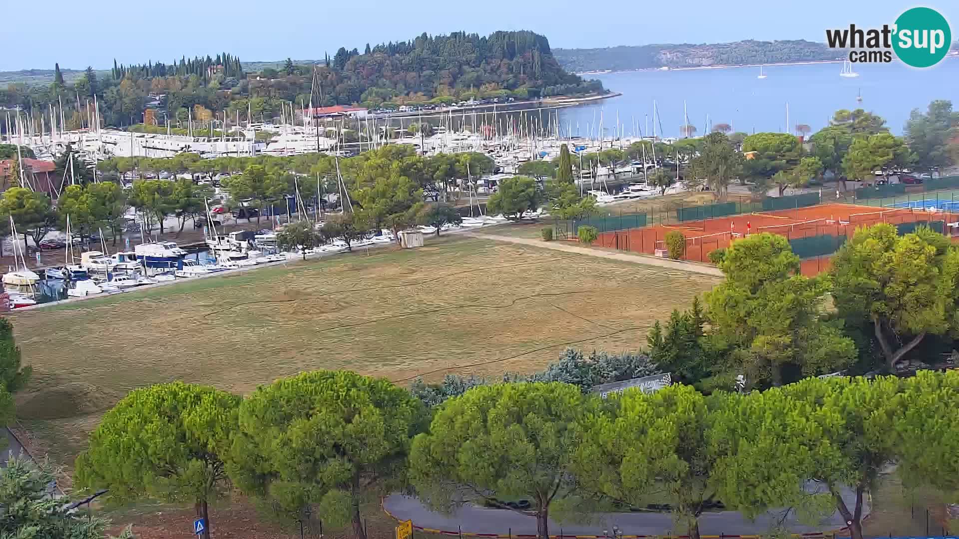 Portorož spletna kamera – pogled na marino in teniška igrišča