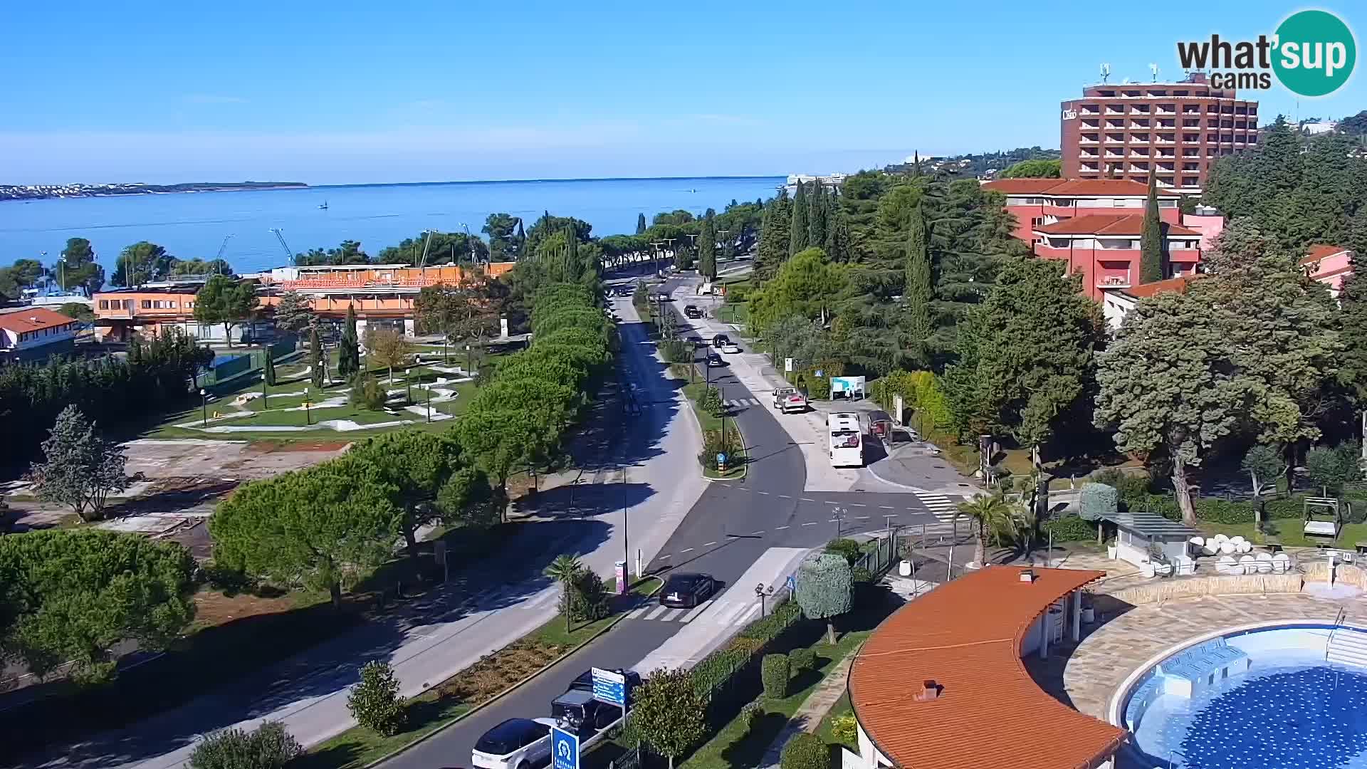 Portorož Live Webcam – vue sur la marina et les courts de tennis