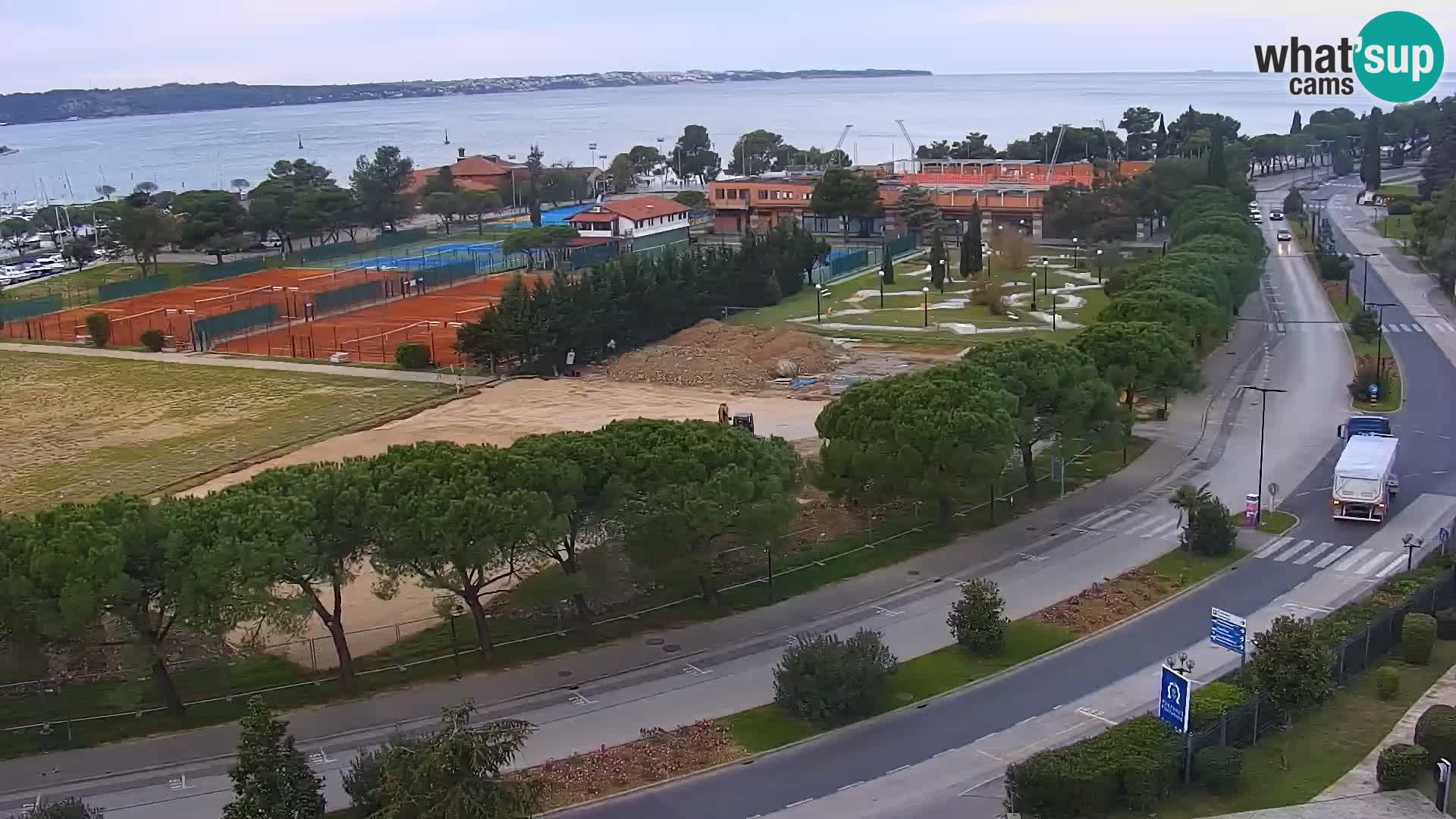 Portorož spletna kamera – pogled na marino in teniška igrišča