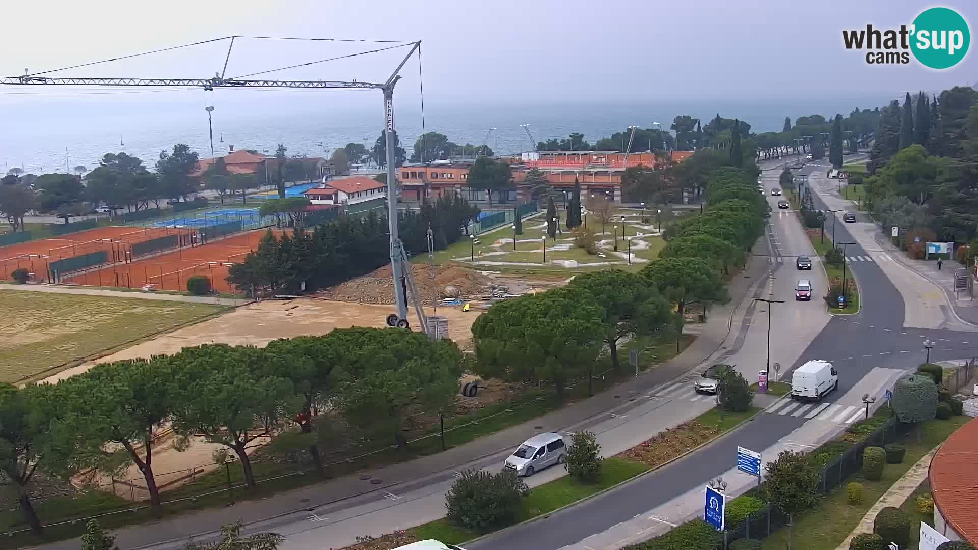 Portorož spletna kamera – pogled na marino in teniška igrišča