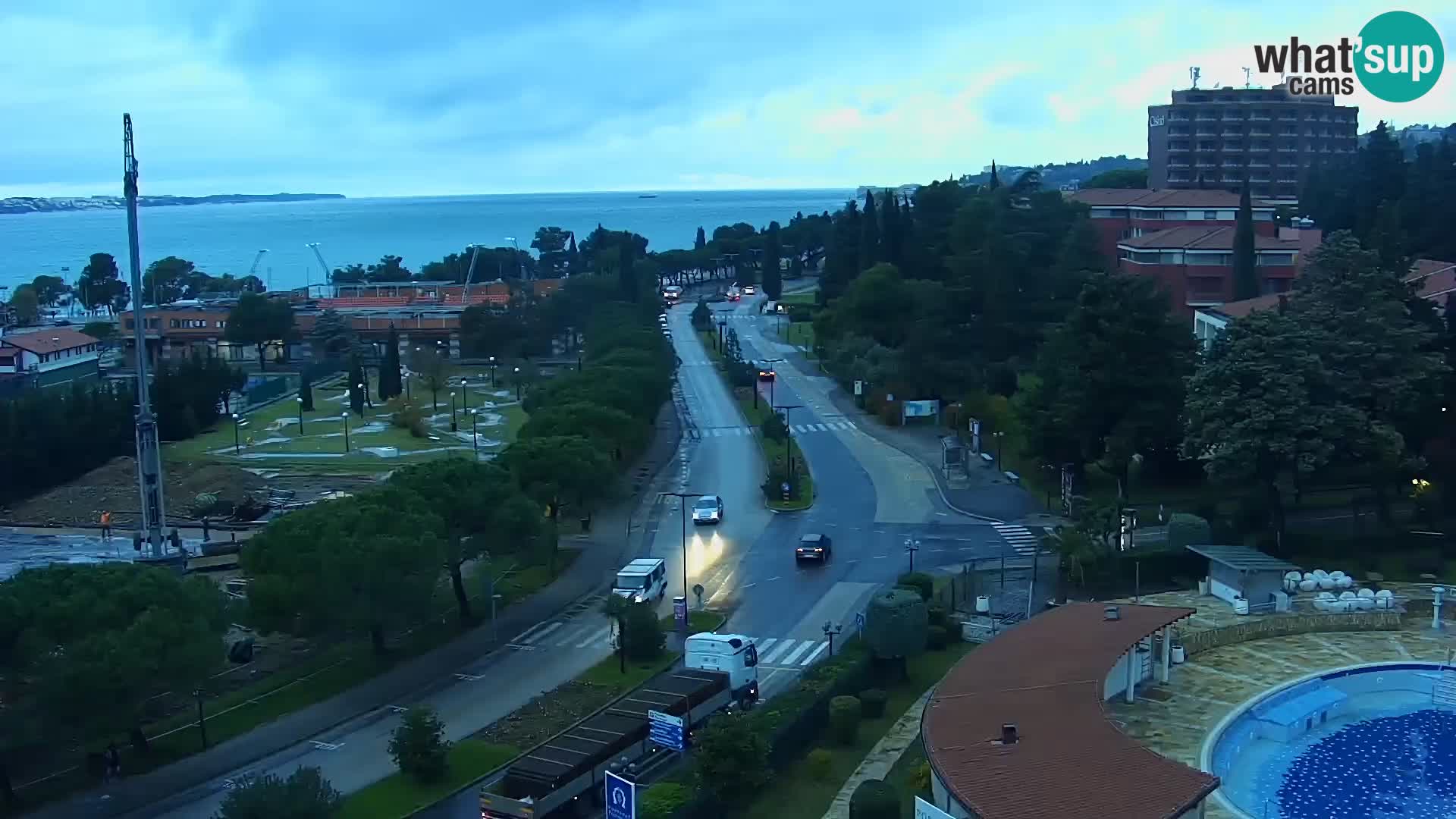 Portorož camera en vivo – vista del puerto deportivo y las canchas de tenis