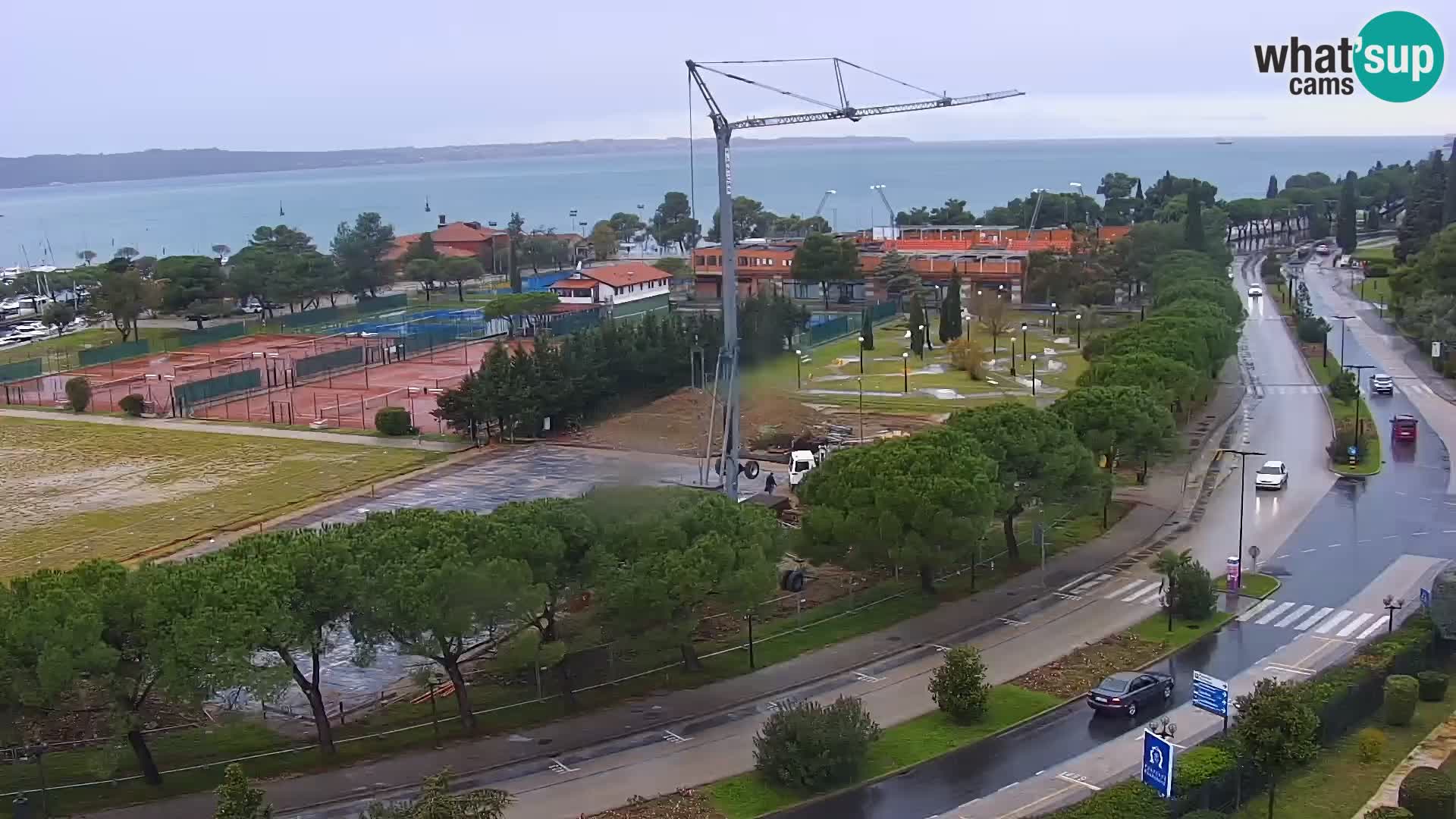 Portorož camera en vivo – vista del puerto deportivo y las canchas de tenis