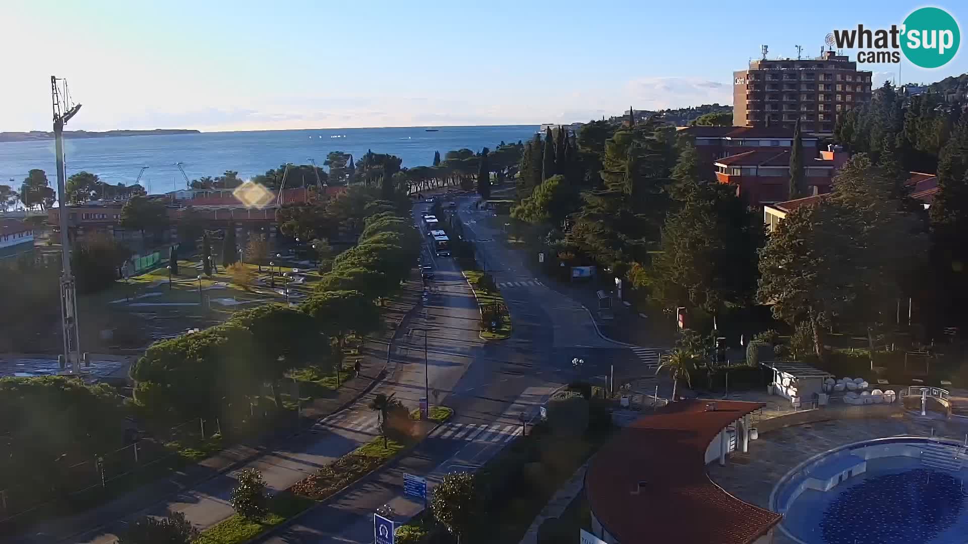 Portorož spletna kamera – pogled na marino in teniška igrišča